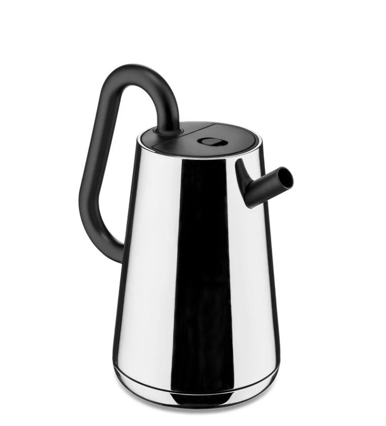 Alessi Toru Wasserkocher 80cl aus poliertem Edelstahl mit schwarzem Griff und Ausguss, modernes Küchendesign.