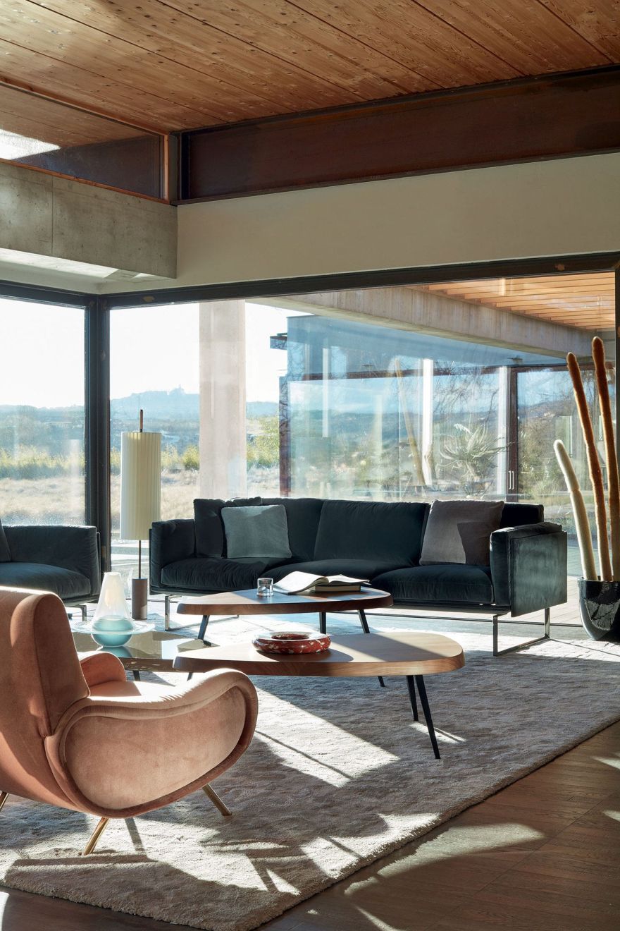 8 Sofa 3-Seater Cassina