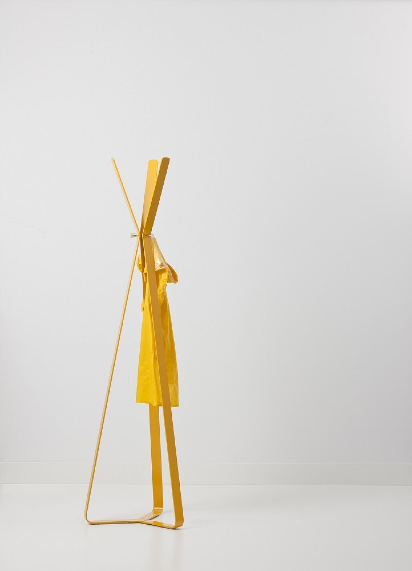 Bend Coat stand Cascando
