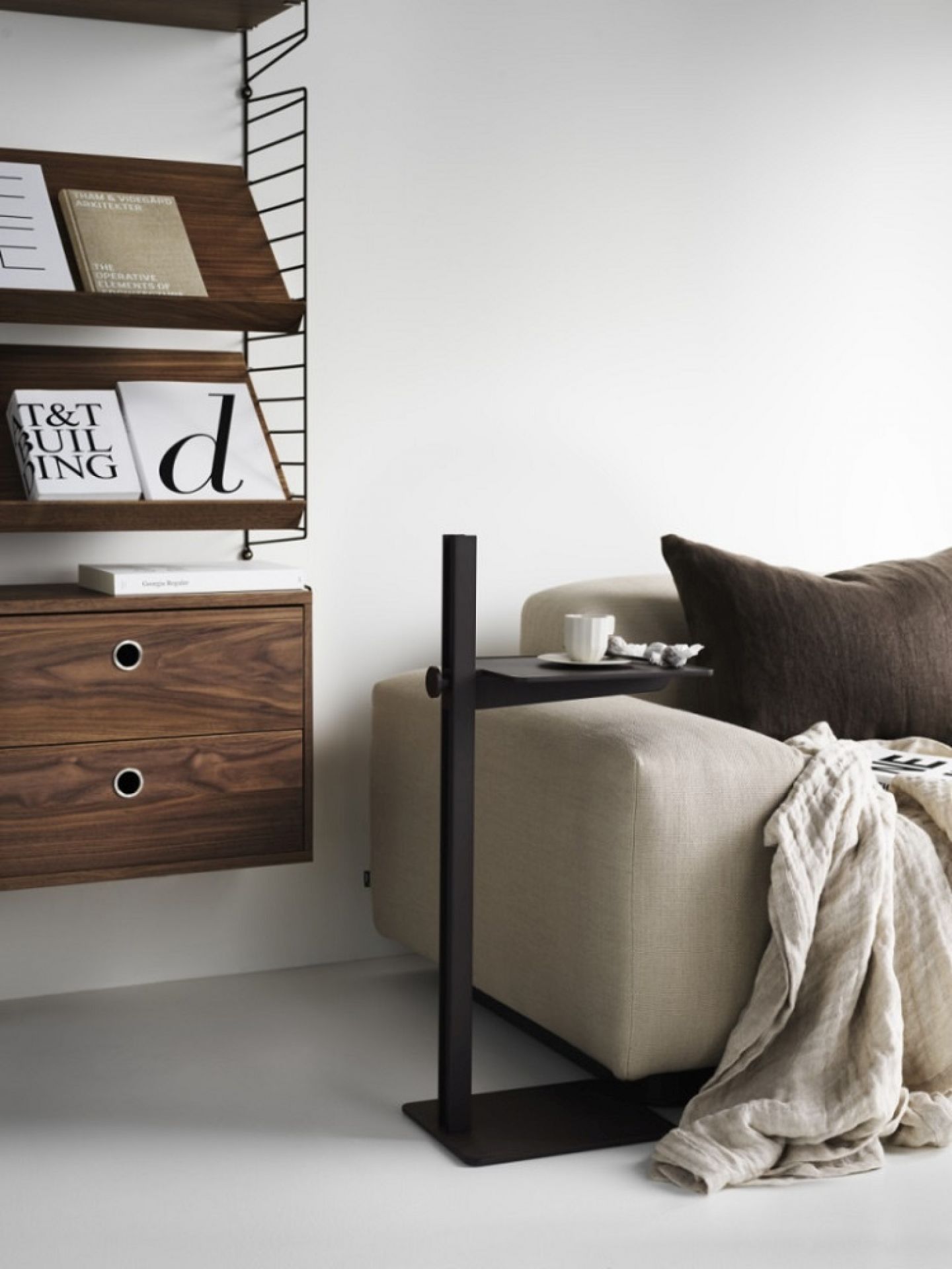 Museum Sidetable Adjustable in Height String Furniture