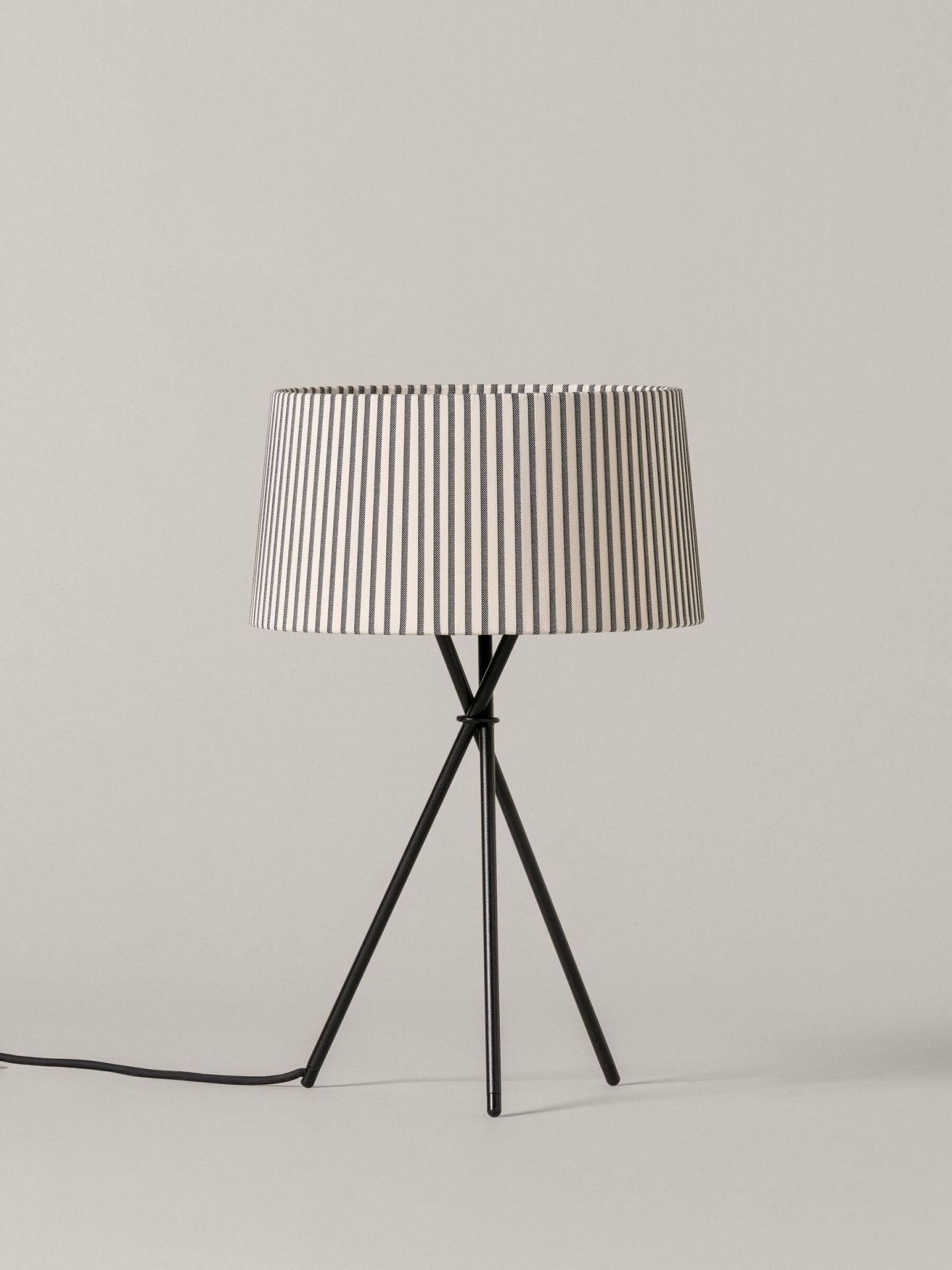 Tripode M3 Table Lamp Bretona Stripes Santa & Cole Tripode M3 Table Lamp Bretona Stripes Santa & Cole
