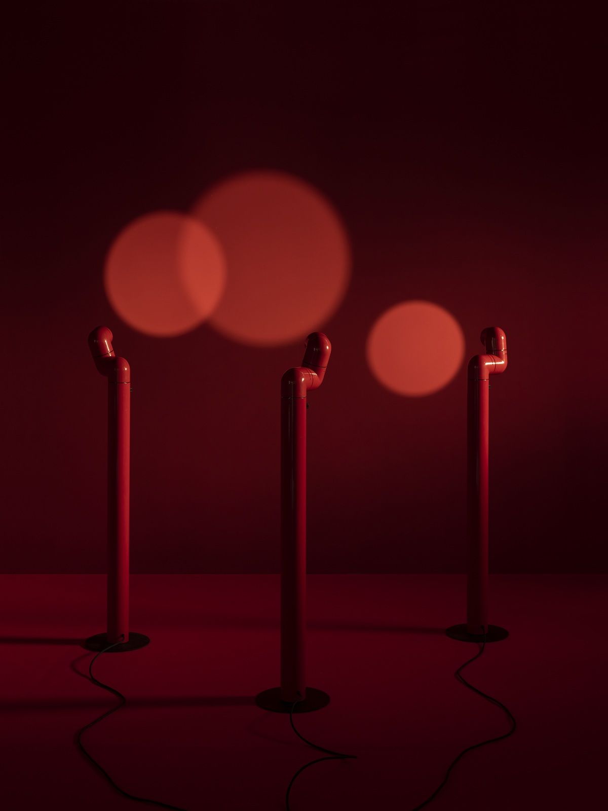 Tatu Alta Floor Lamp by Santa & Cole