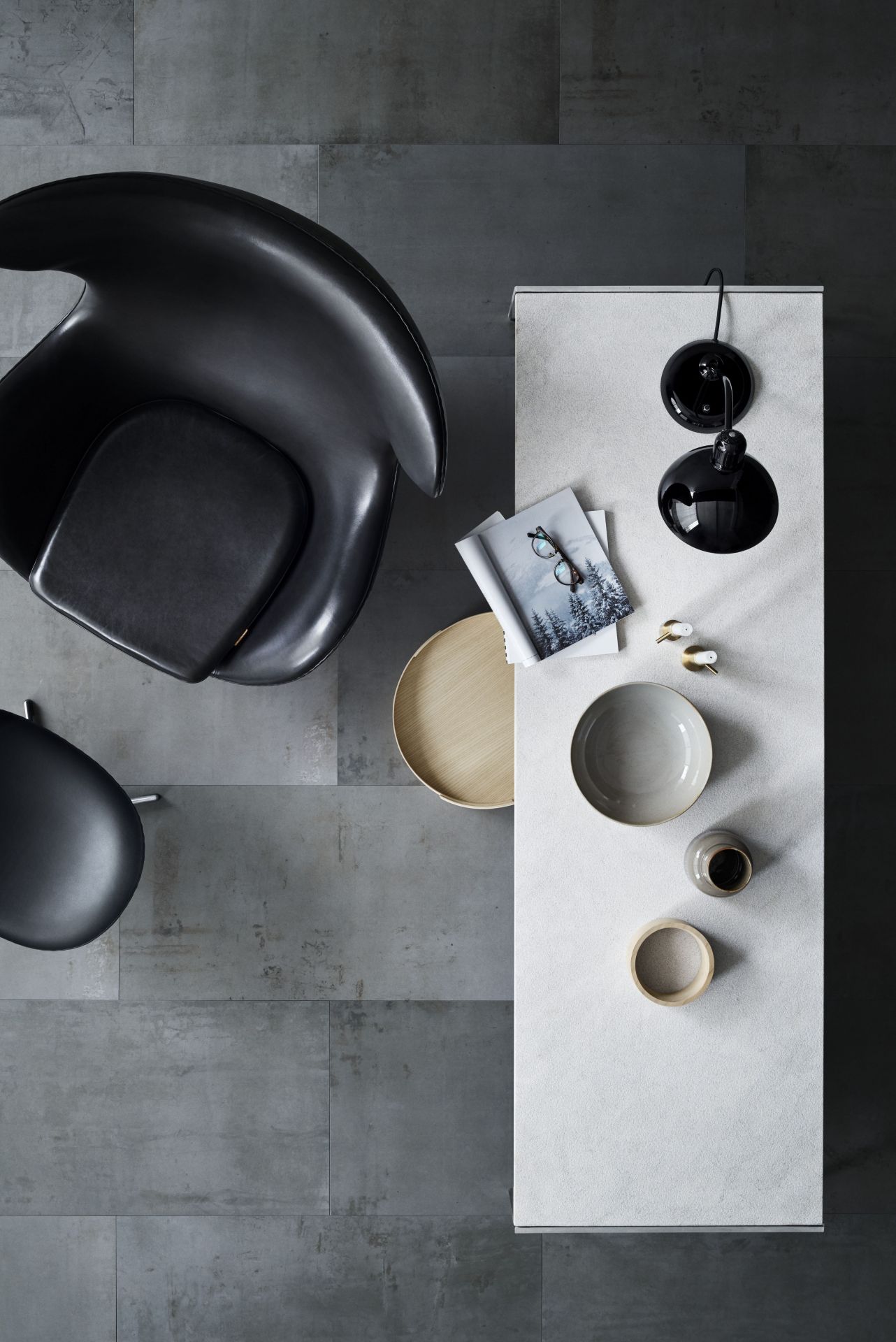 Egg Chair with stool special offer model Essential leather walnut Fritz Hansen SINGLE PIECES