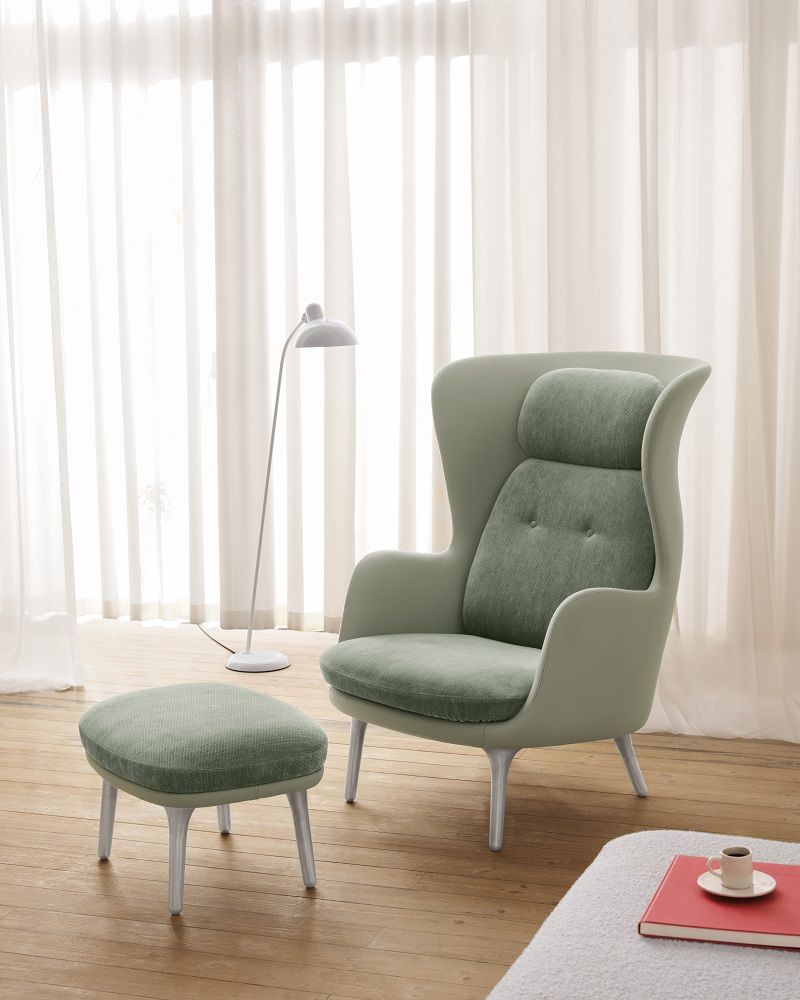 JH11 / JH12 Footstool for Ro Armchair Fritz Hansen