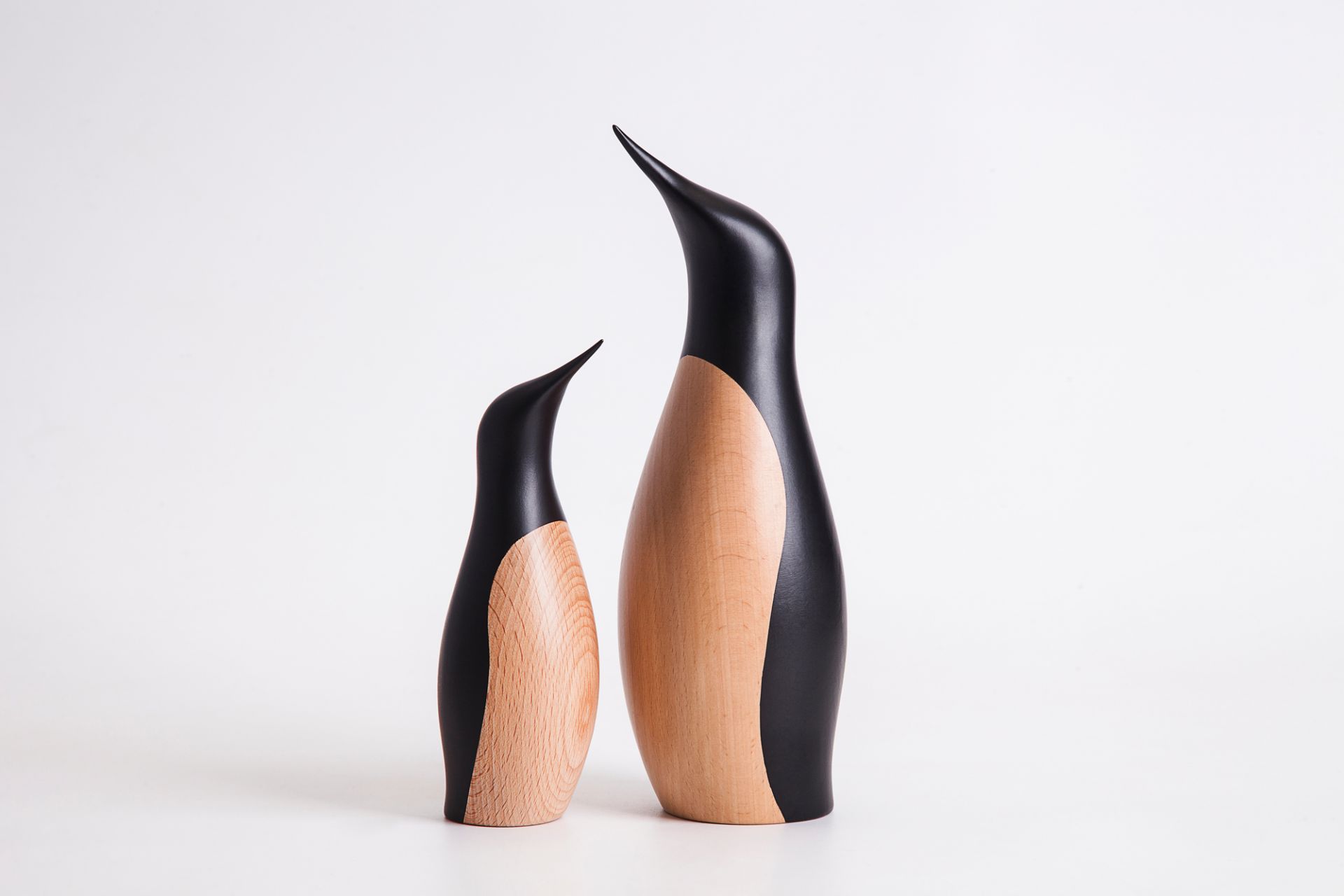 Large penguin wooden figure Architectmade SINGLE PIECE