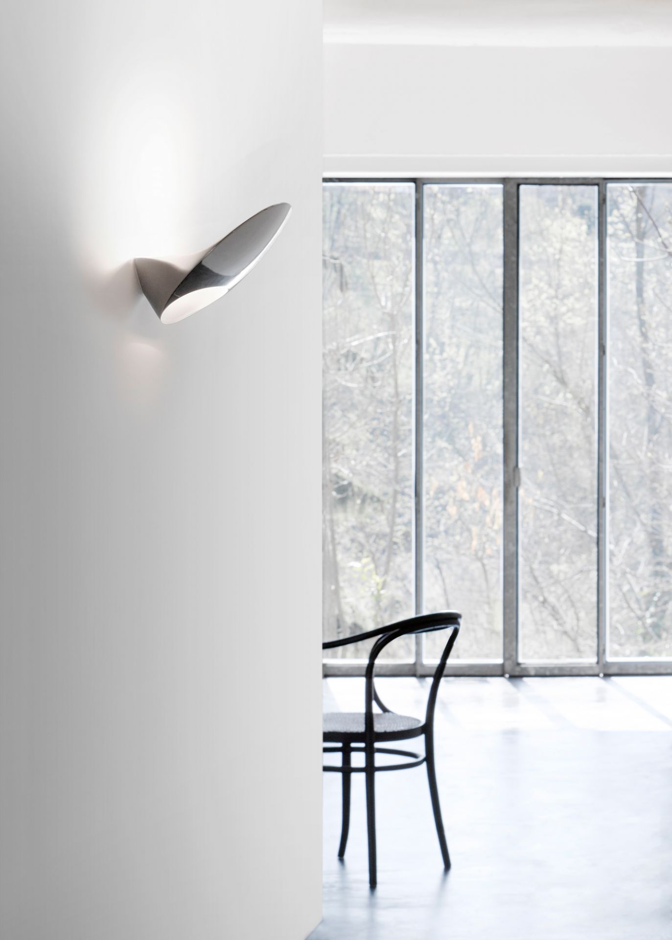 D90 Garbi Wall Lamp Luceplan