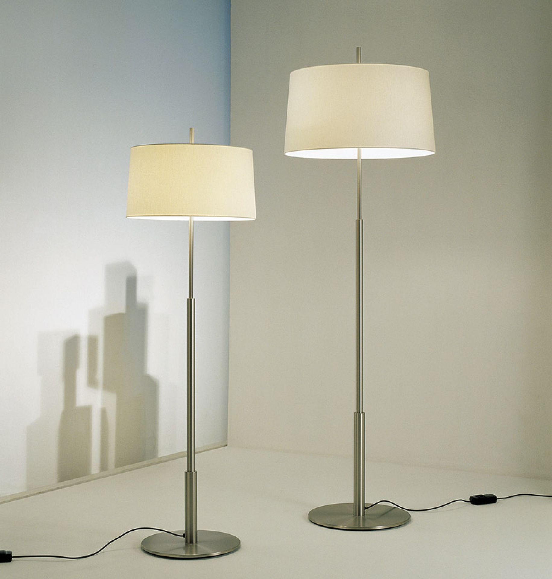 Diana Mayor Floor lamp Santa & Cole