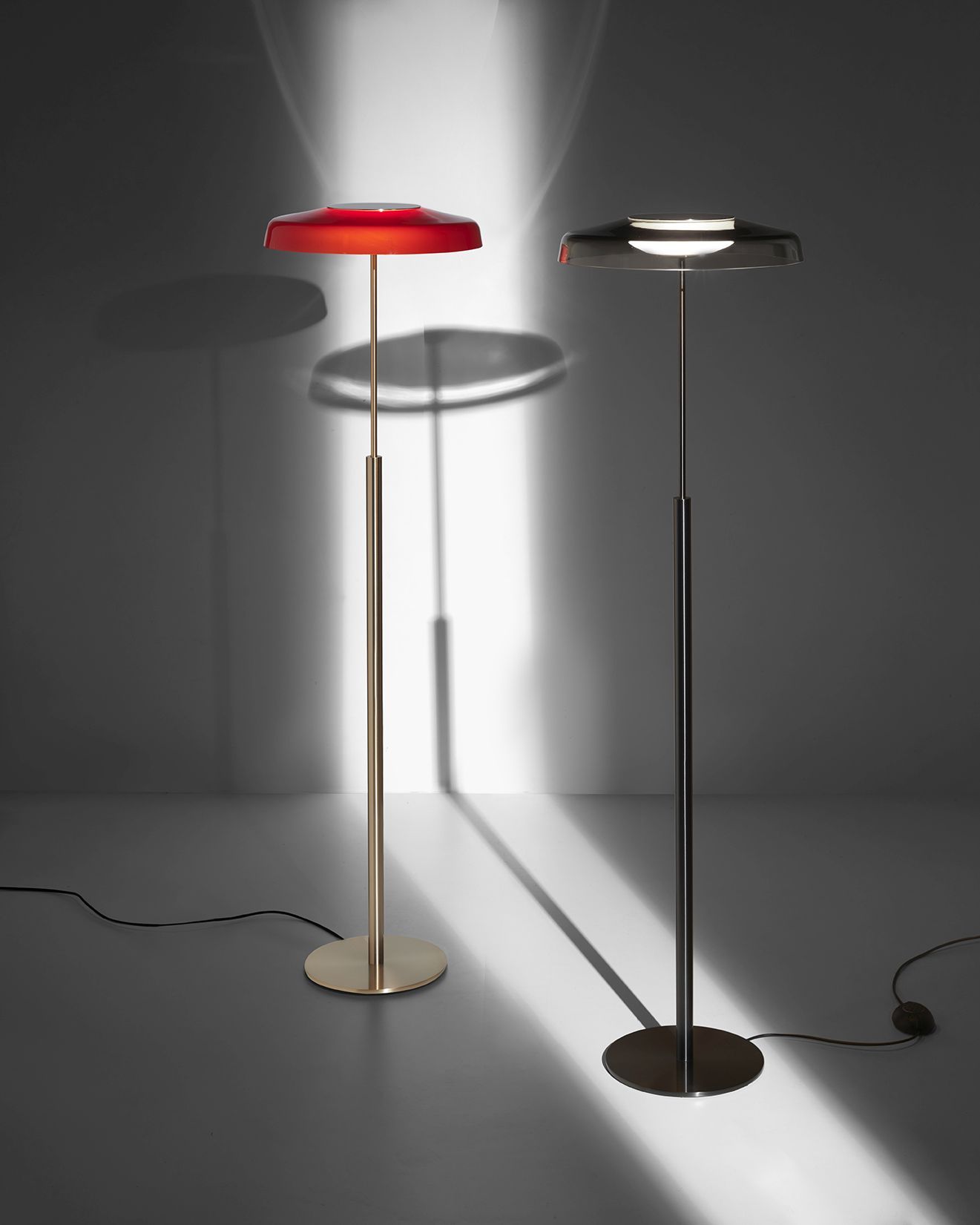 Dora 371 floor lamp Oluce