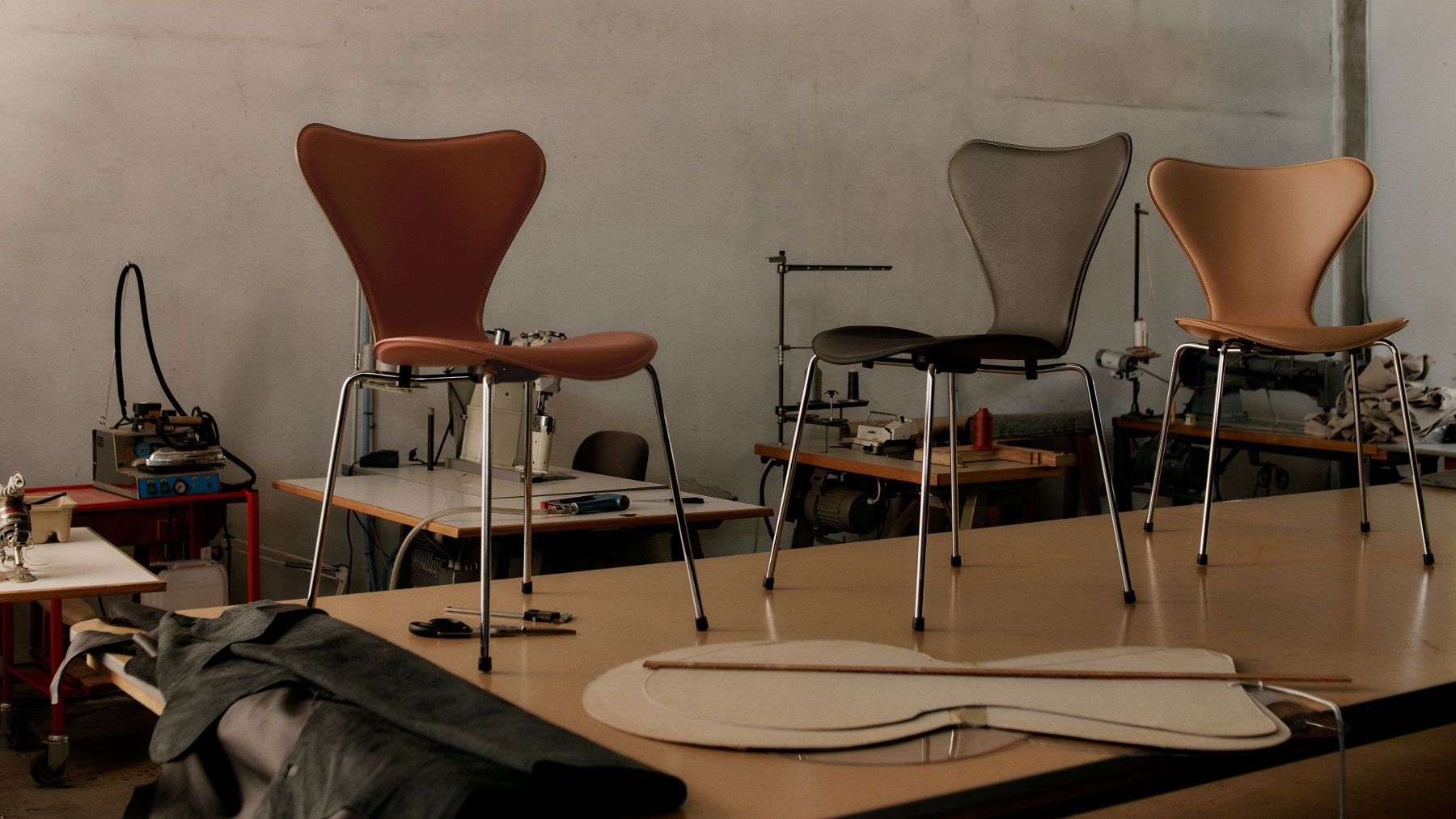Seven / Series 3107 Tailored chair Fritz Hansen