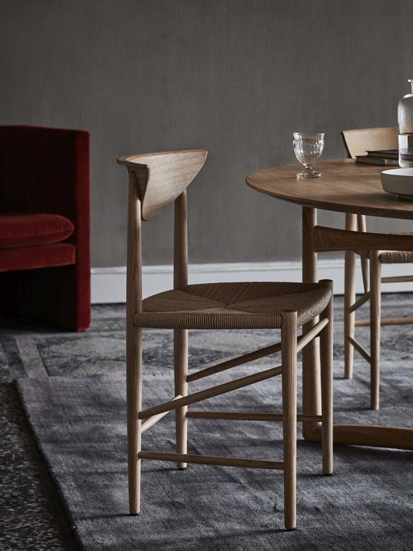 Drawn HM3 Chair without Armrests AndTradition