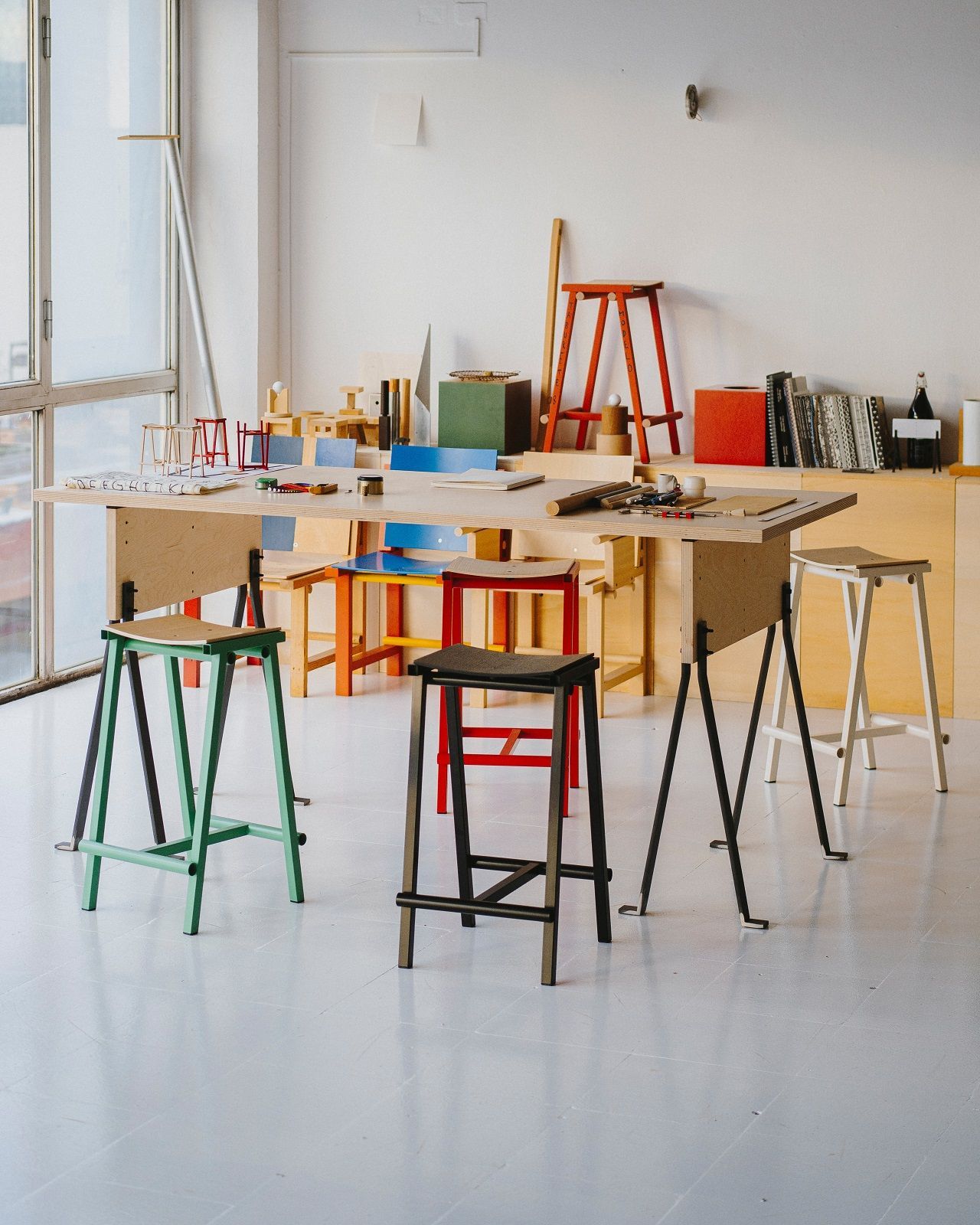 Taburete 8 Bar Stool Hay