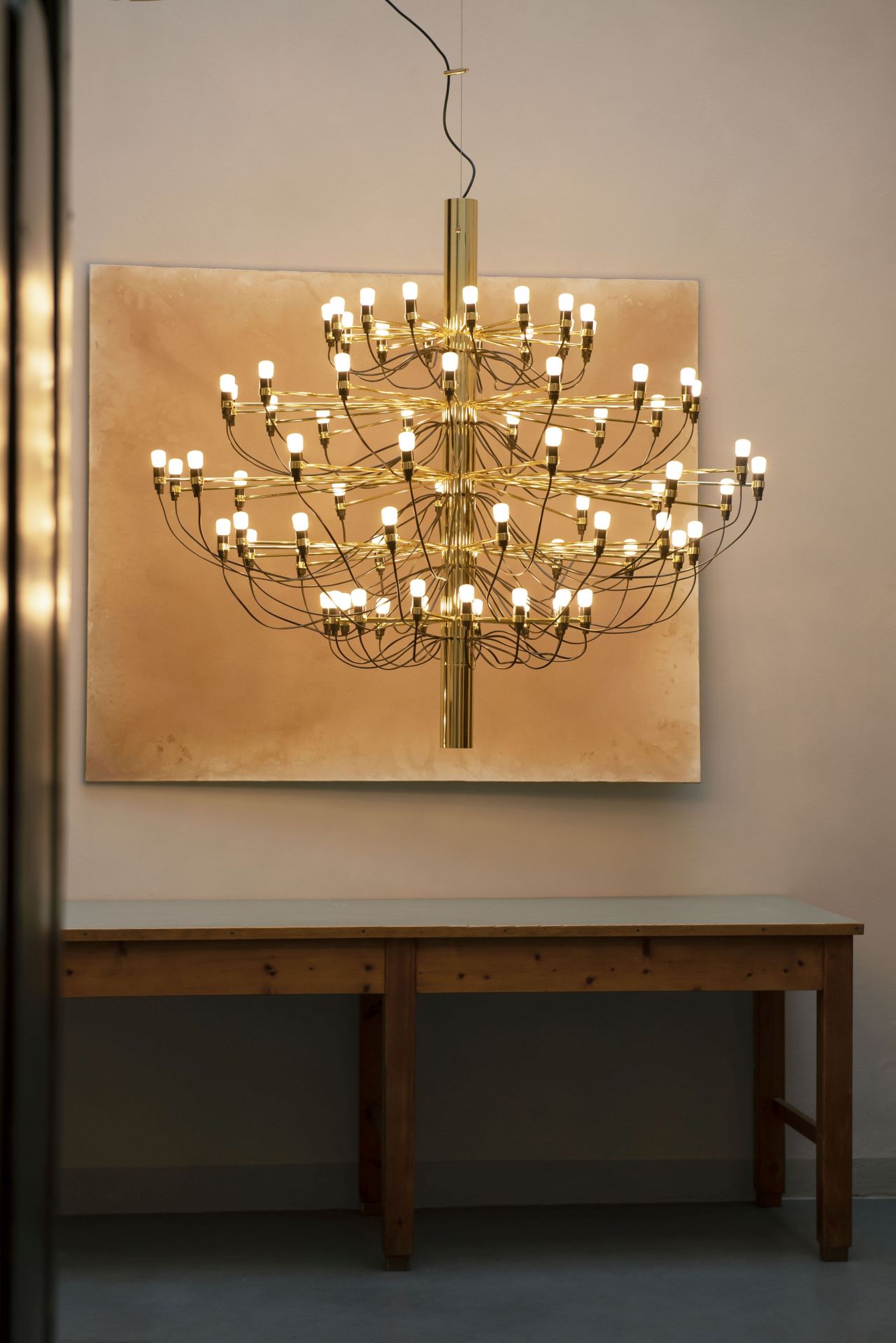 2097/18 Chandelier Black with Frosted Bulbs Flos