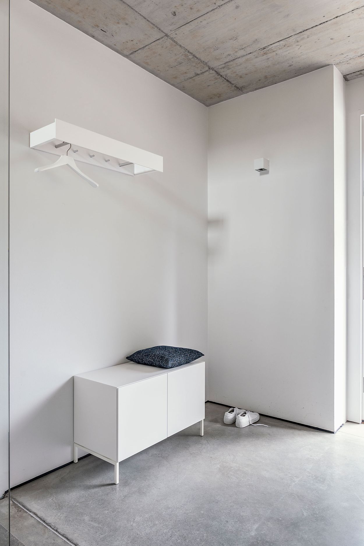 Urban wall coat rack Schönbuch
