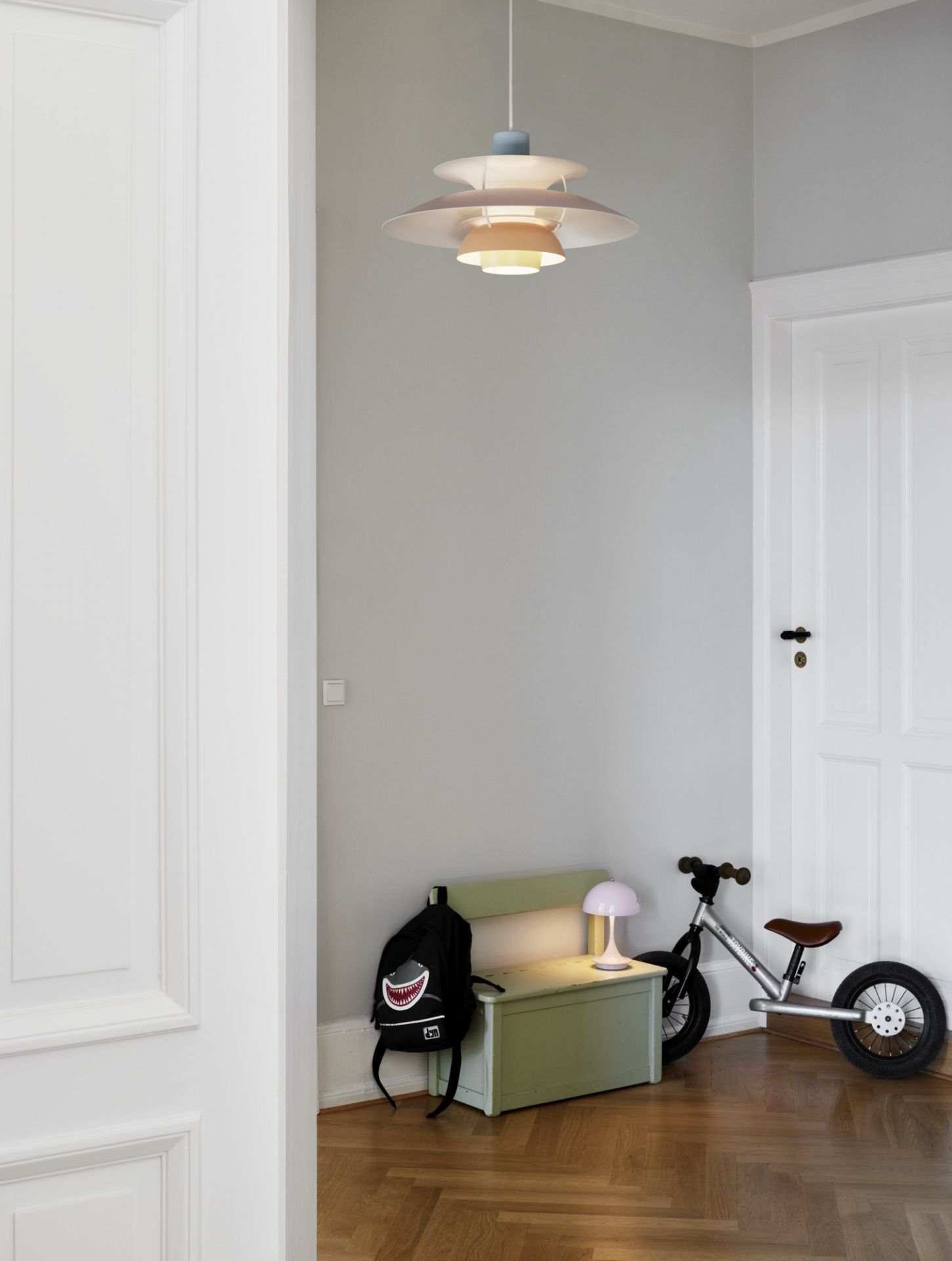 PH 5 Pendant Light Pastel Louis Poulsen Pastel Oyster Grey - Blue Pink