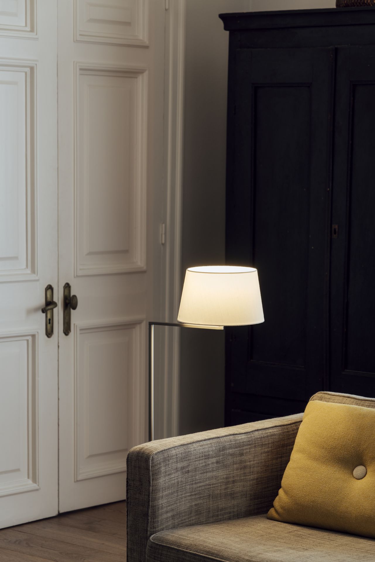 Americana Floor Lamp Santa & Cole