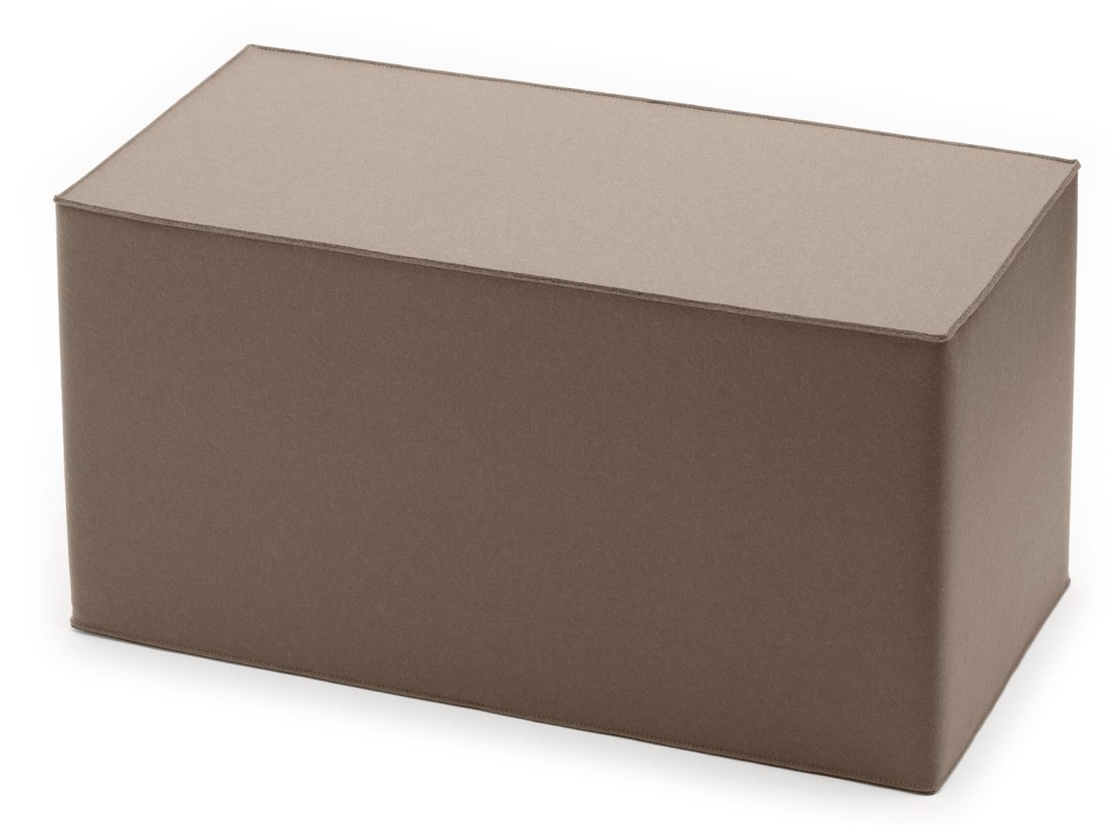 Cuboid seating stool Hey Sign