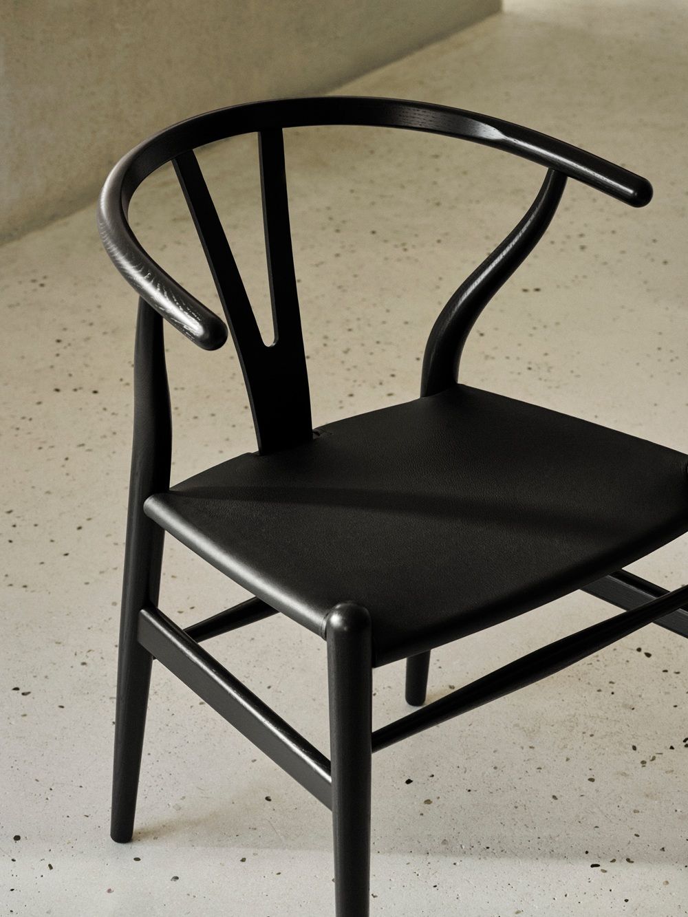 CH24P Wishbone Chair / Y-Chair by Carl Hansen & Søn