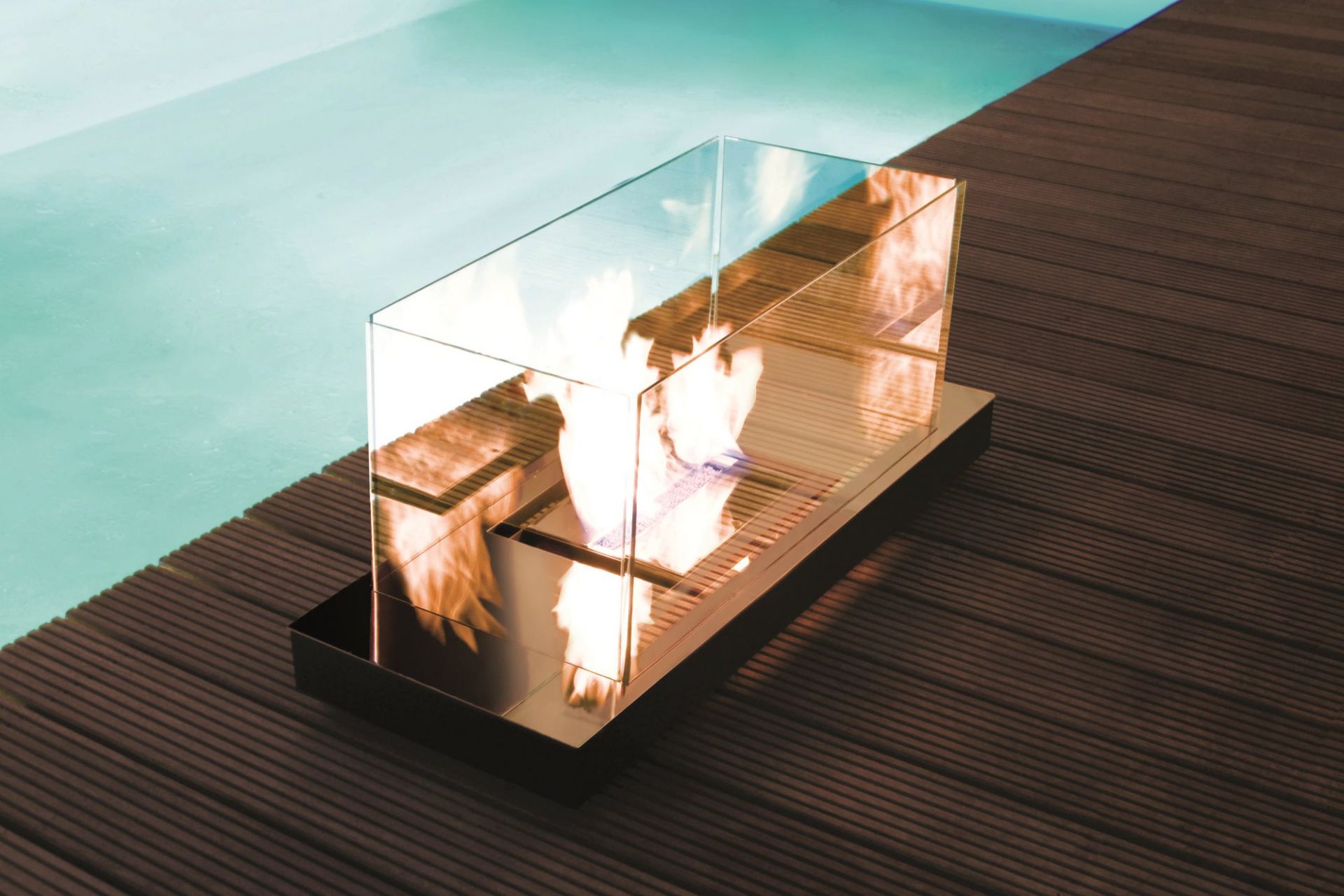 Uni Flame Ethanol Fireplace Radius