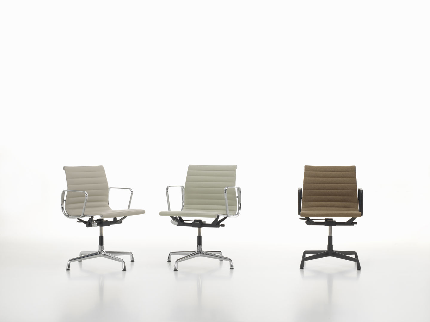Aluminium Chair EA 131 / EA131 Chair Vitra