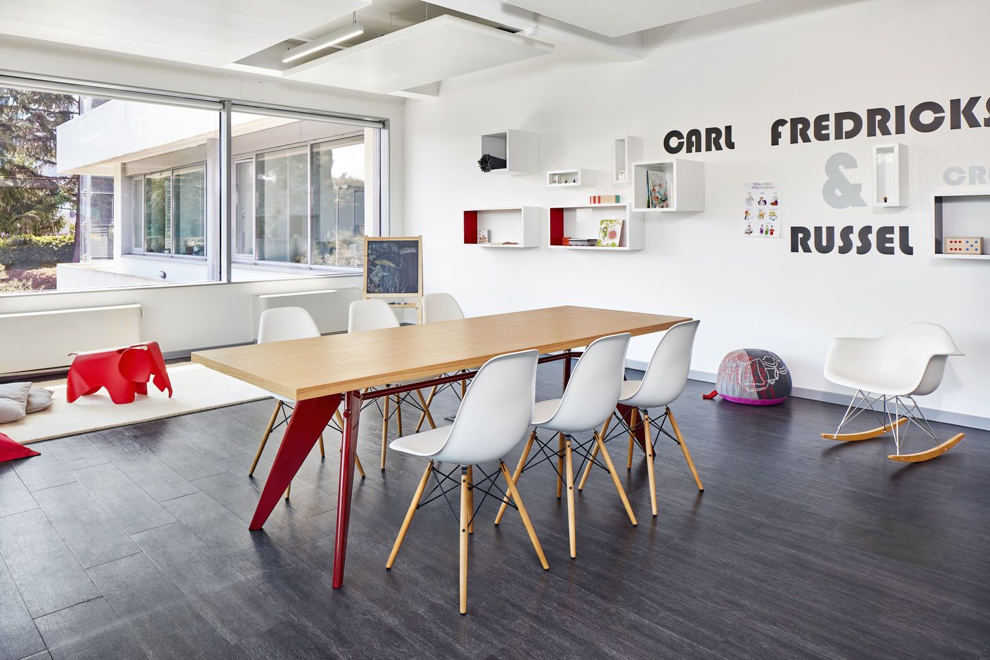 Eames Fiberglass Chair DSW Chair Vitra 