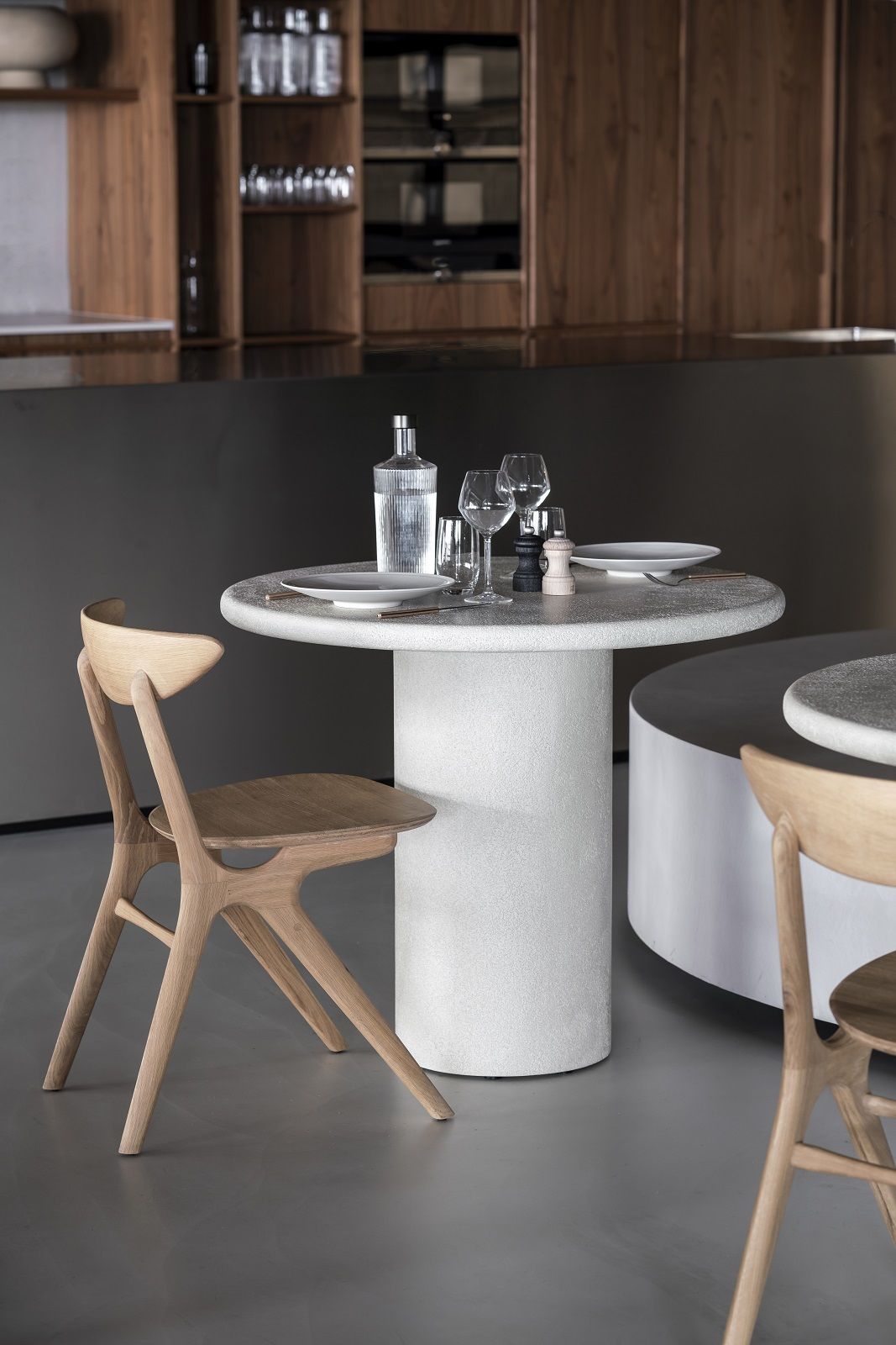 Elements Dining Table Round Ethnicraft