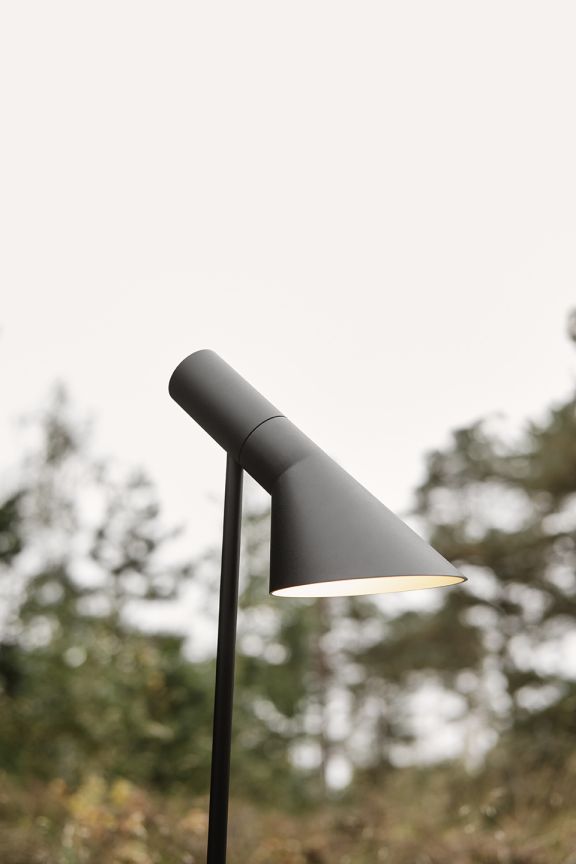 AJ Garden Bollard Light Long Louis Poulsen