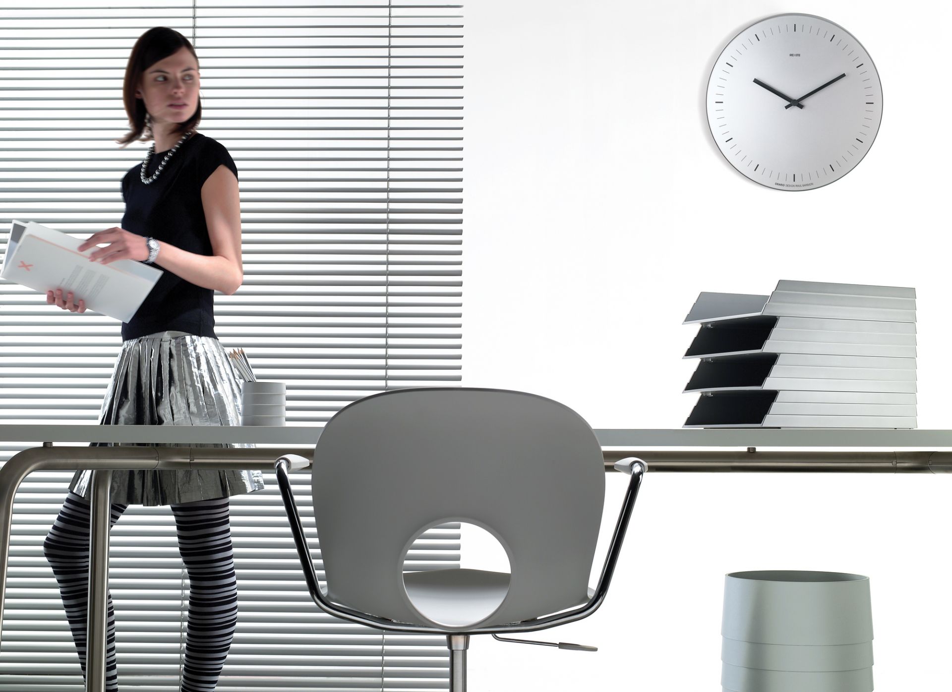 Orario Wall clock Rexite White with Numbers