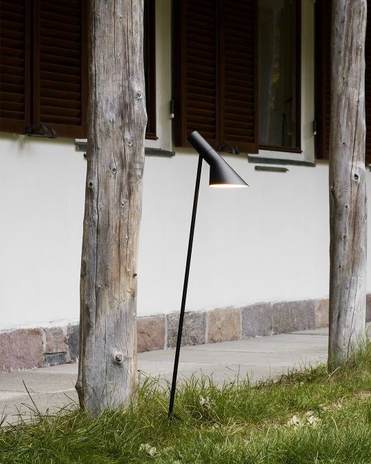 AJ Garden Bollard Light Long Louis Poulsen