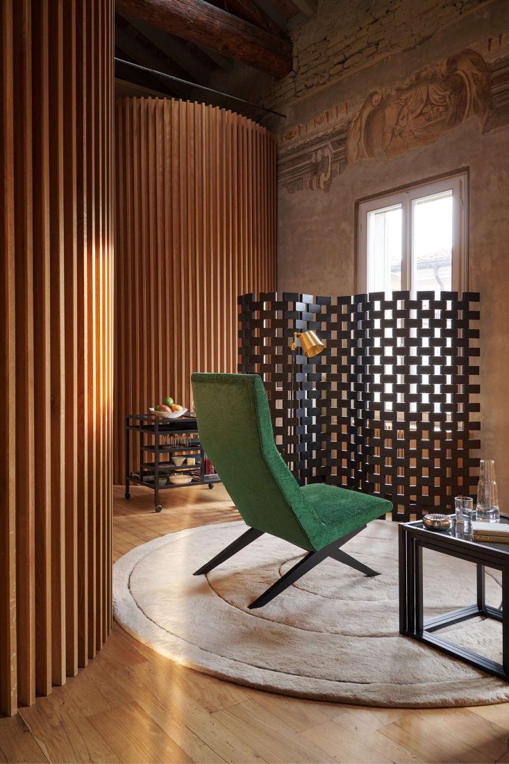 537 Paravent Ambassade Room Divider Cassina