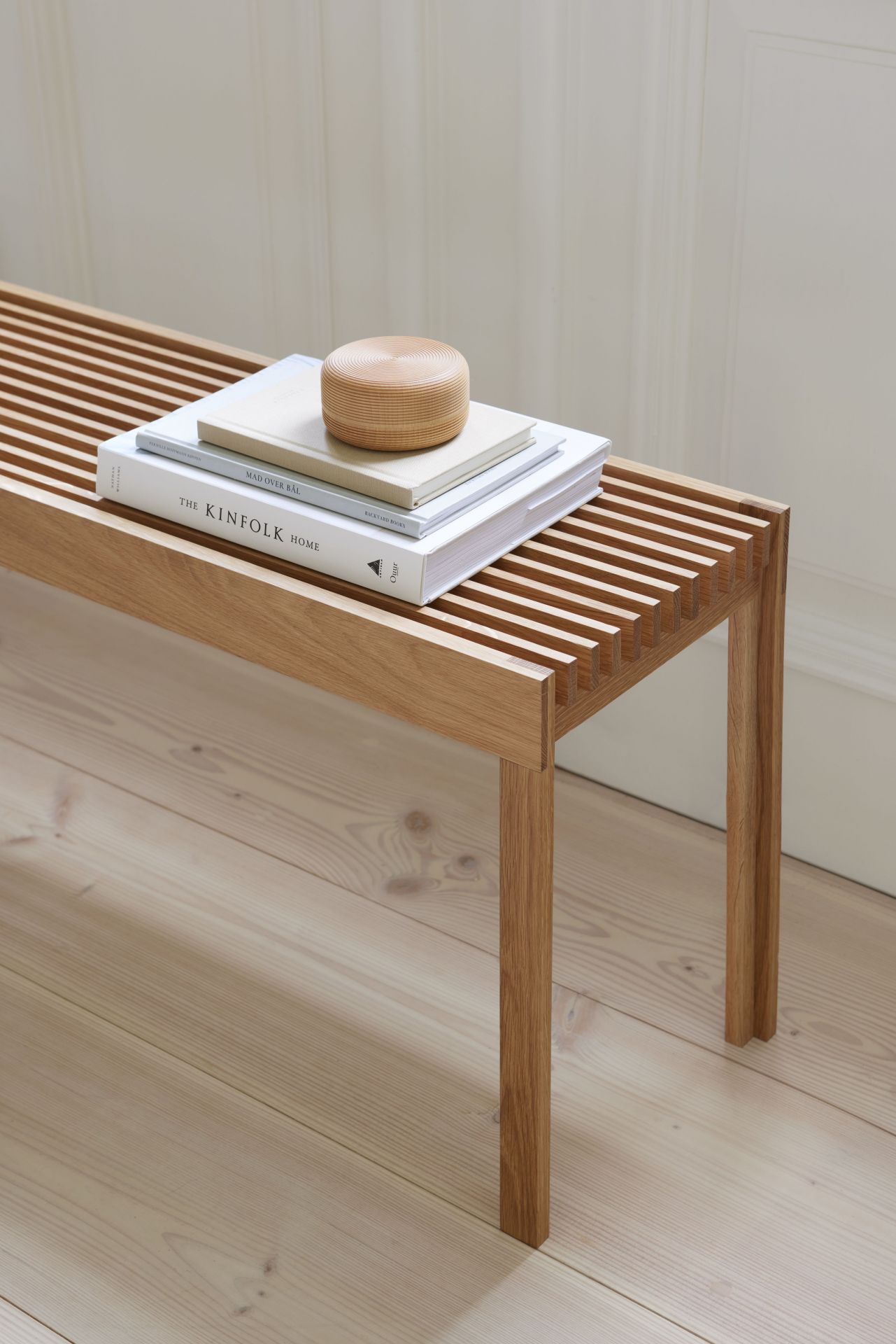 Lightweight bench oak oiled Form & Refine