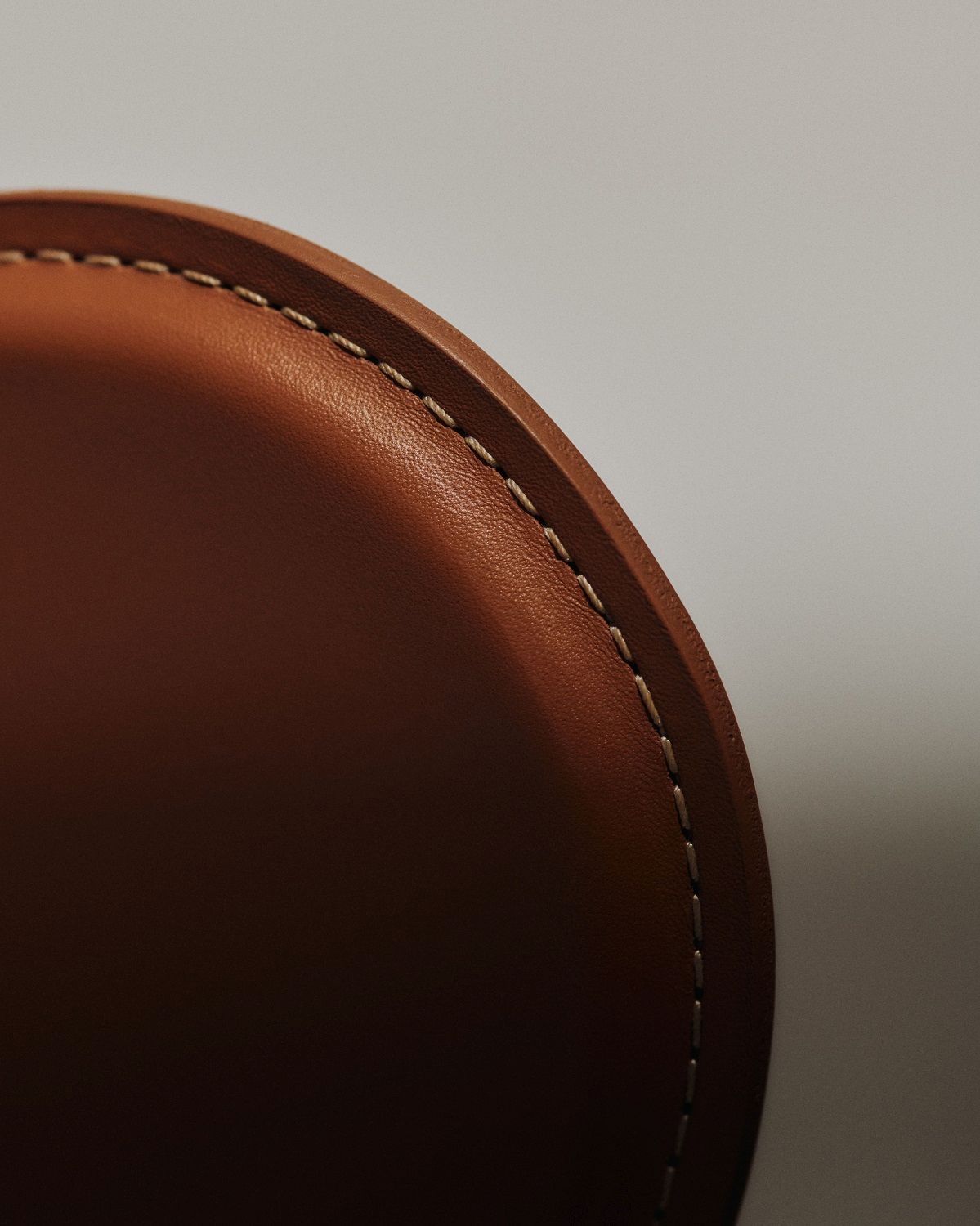 Seven / Series 3107 Tailored chair Fritz Hansen