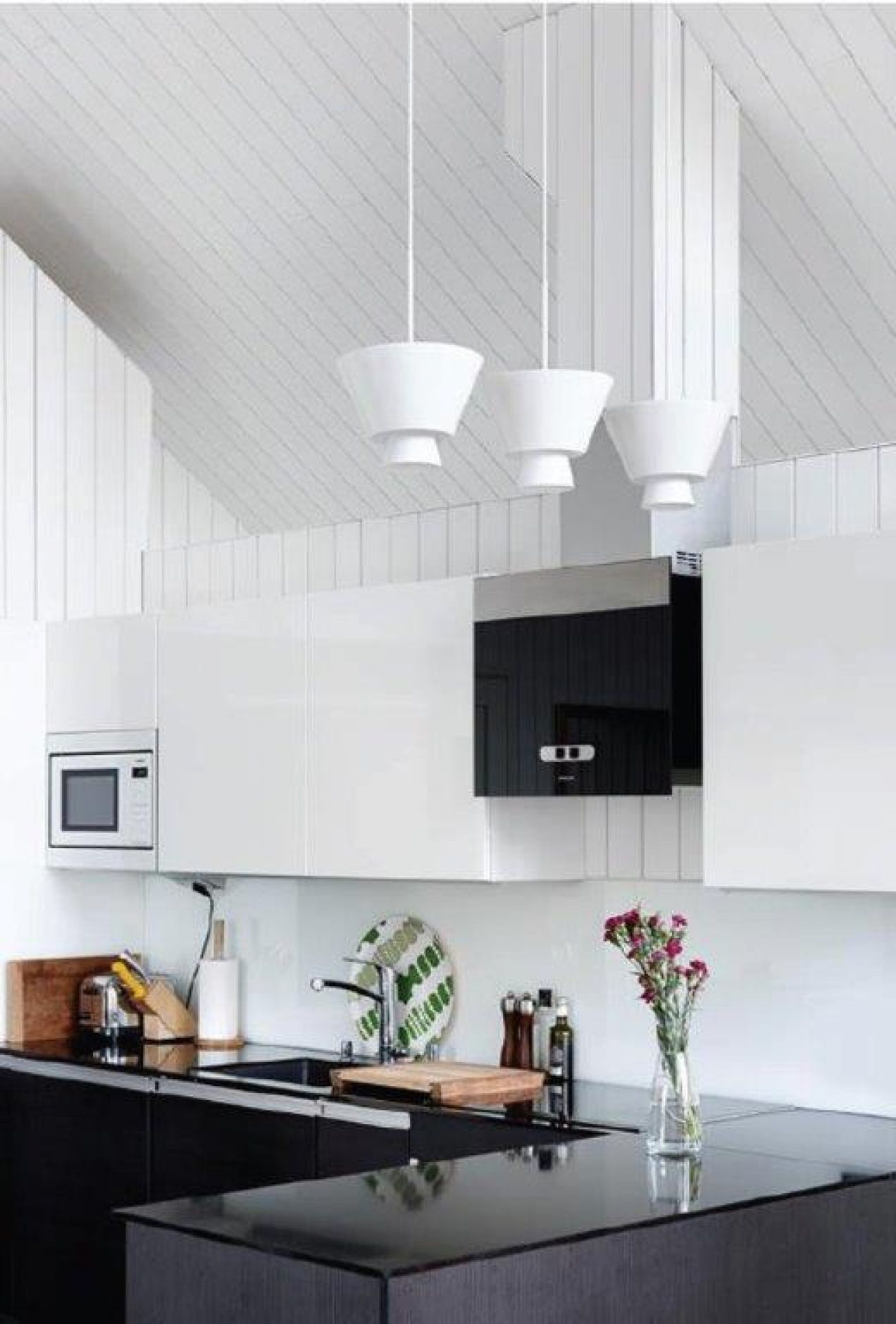 Loiste pendant light LND Design