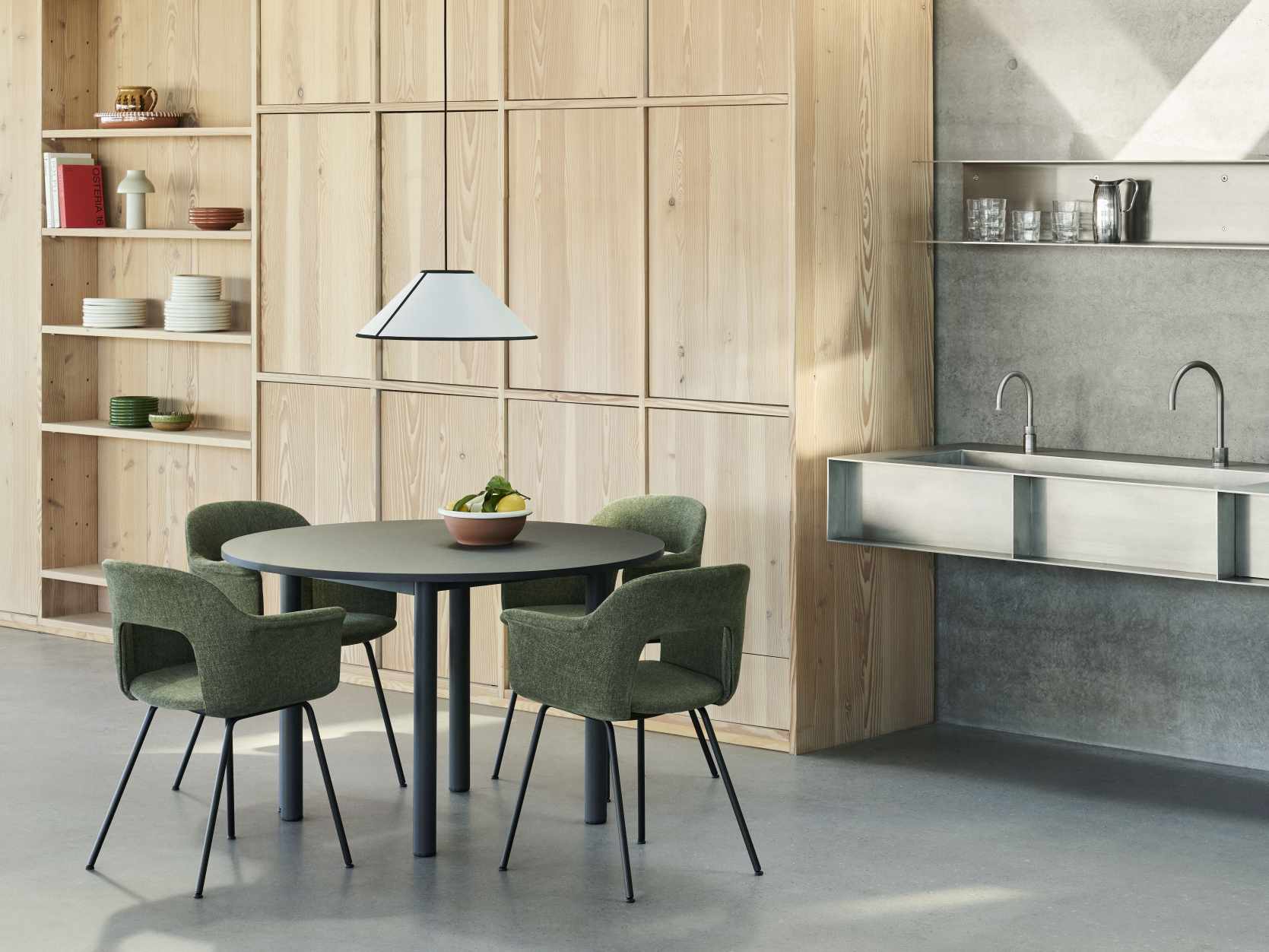 Annex Table Round Dining Table Hay