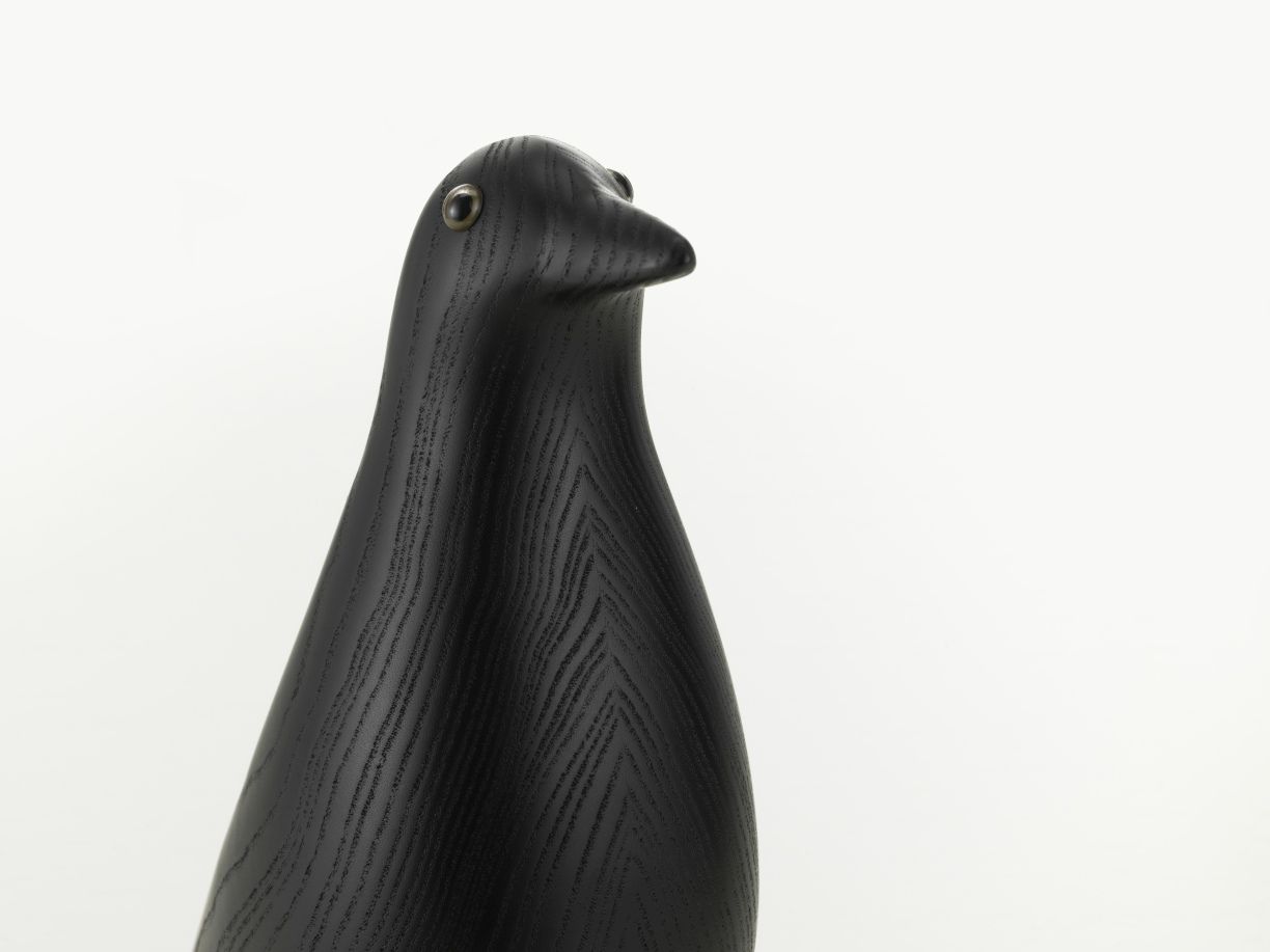 Eames House Bird Sculpture Ash black Vitra 