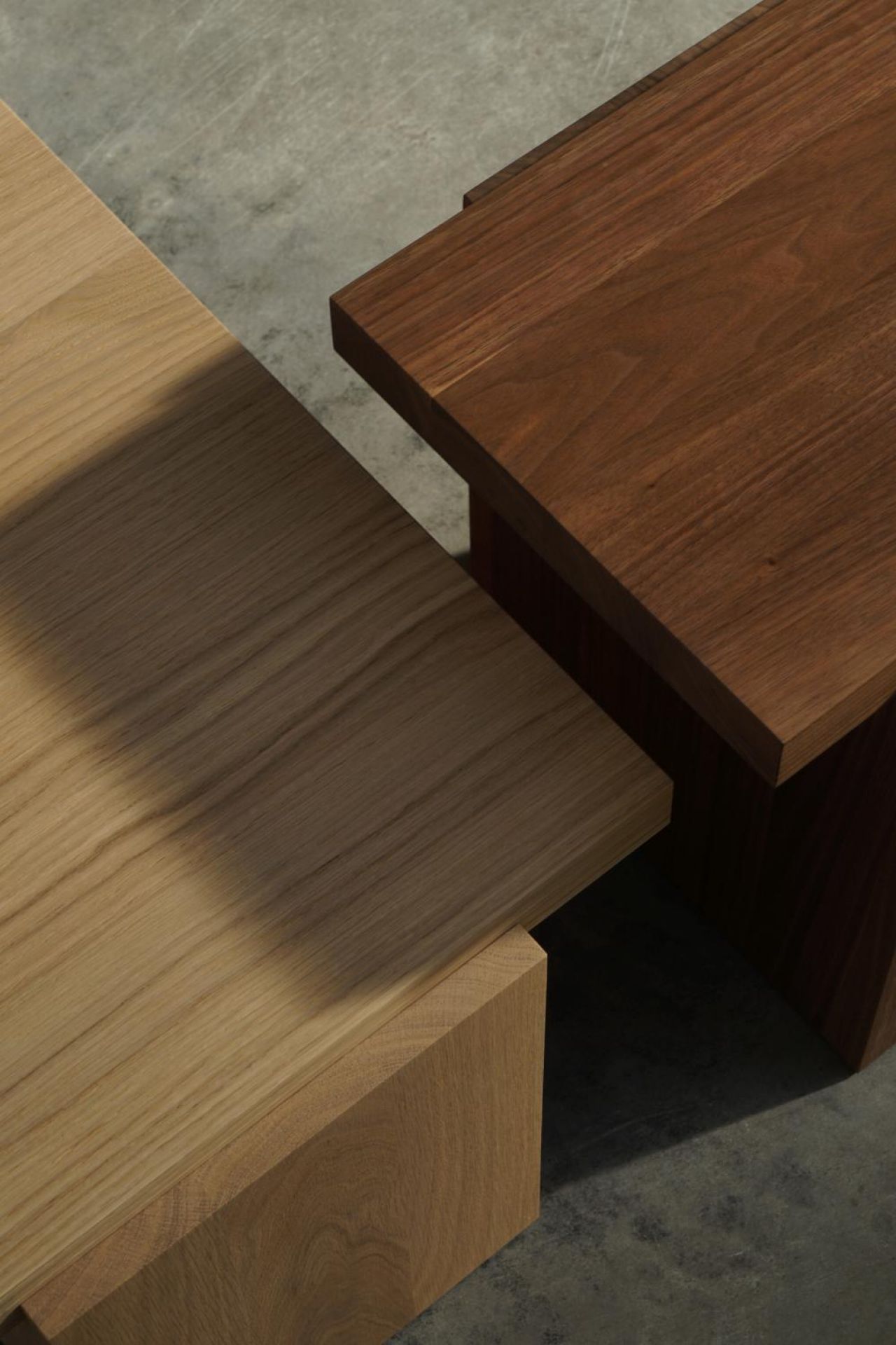 DT02 Tore Medium Oiled oak Side Table e15