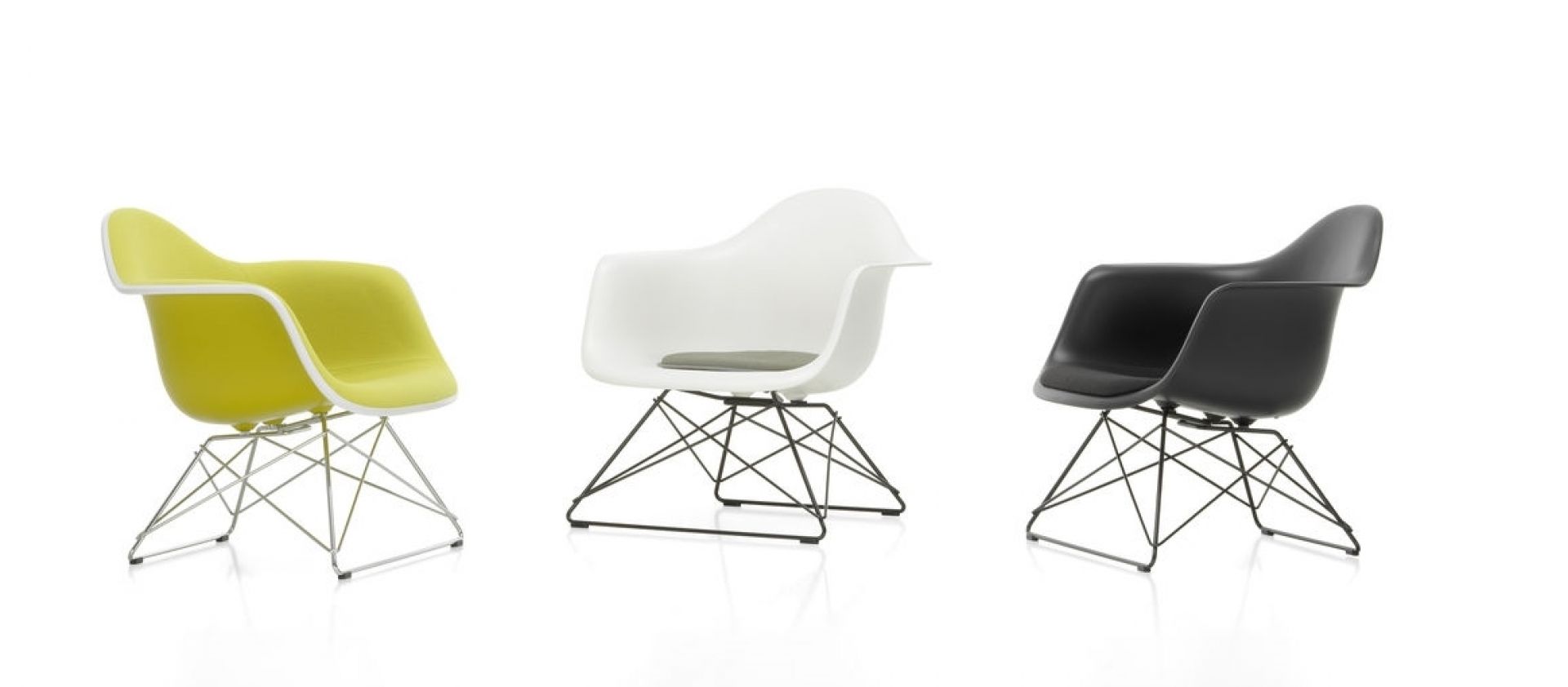 Eames Plastic Arm Chair LAR Chair with seat cushion Vitra
