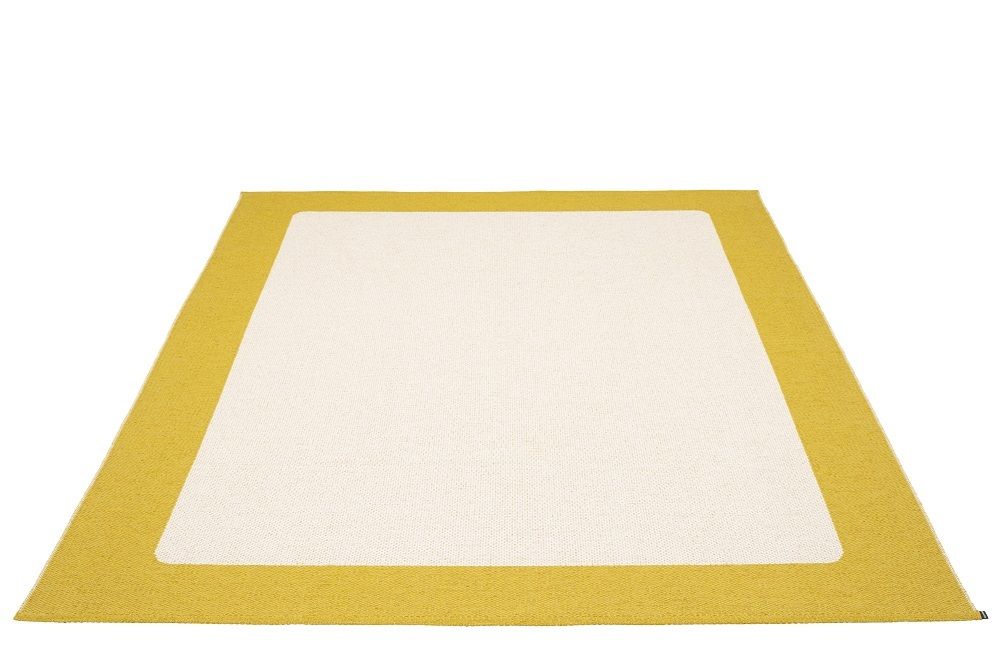 Ilda Plastic carpet 180x180 cm Pappelina Mustard
