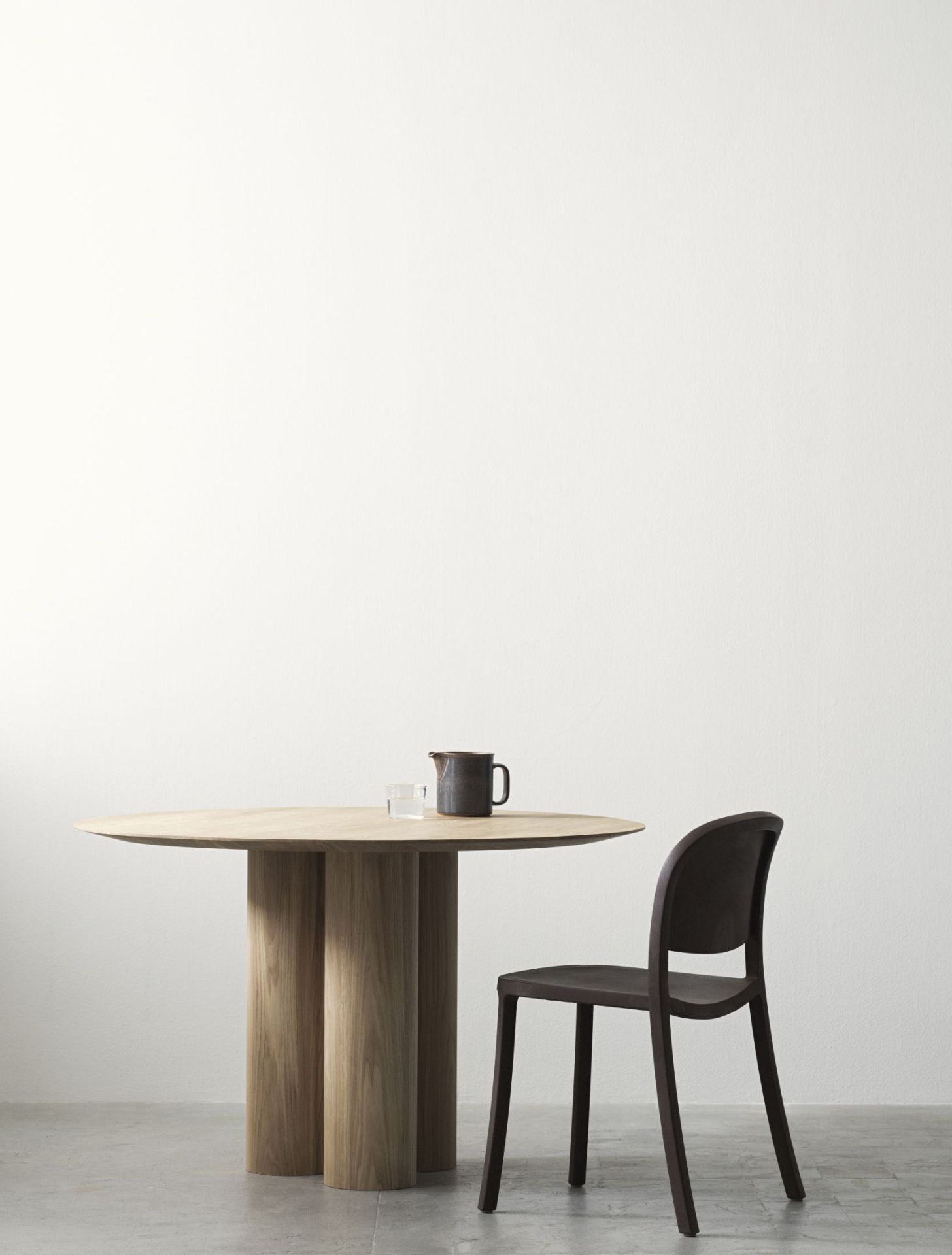 1 Inch Reclaimed stackable Chair blue Emeco