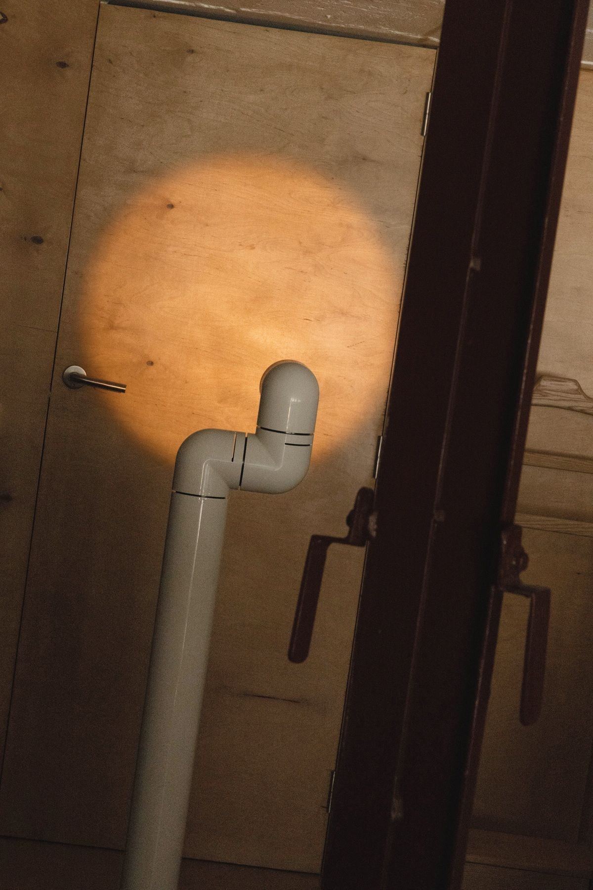Tatu Alta Floor Lamp by Santa & Cole