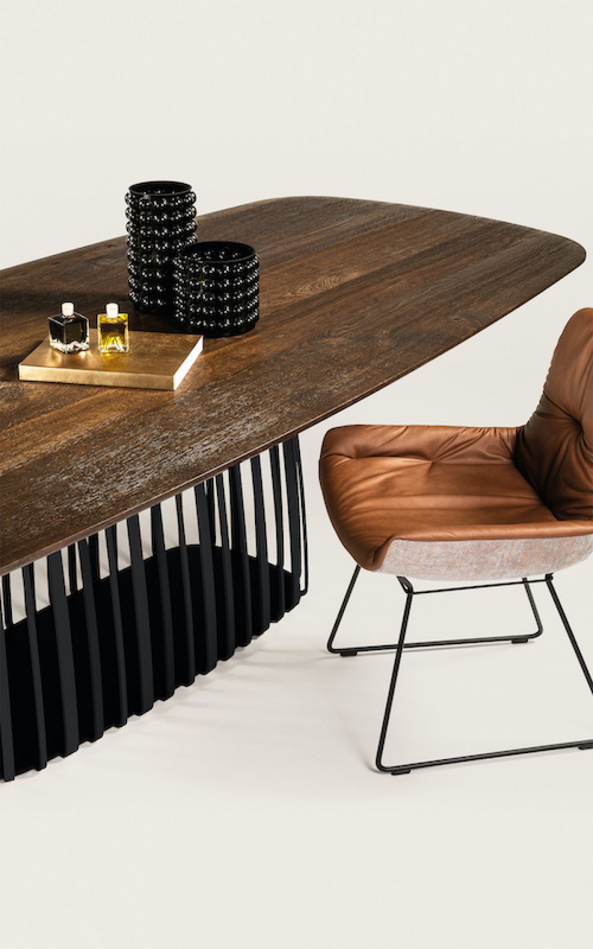BC 07 Basket Table Boat-Shaped Janua