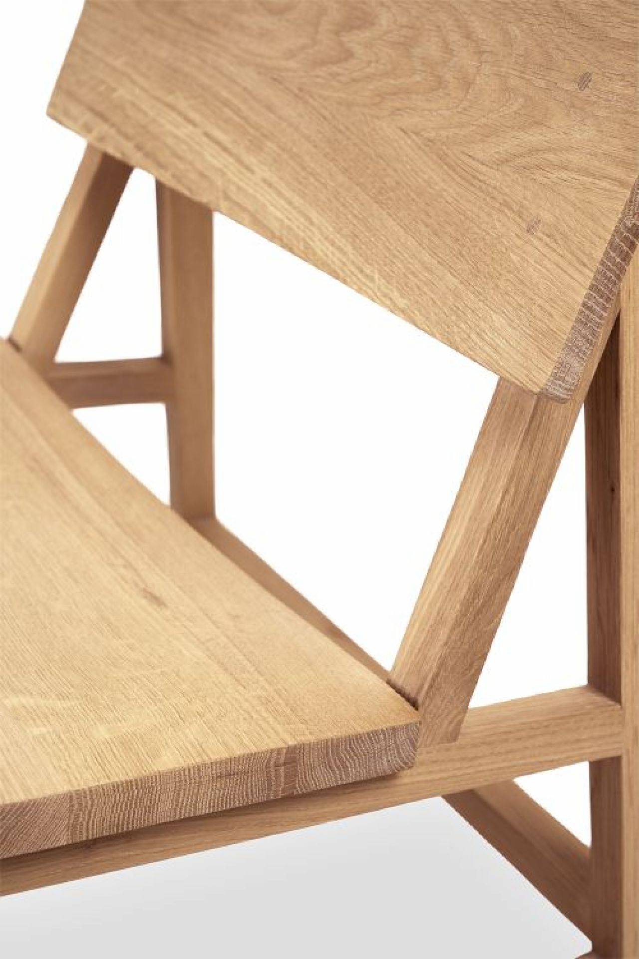 N2 Lounge Chair Oak Ethnicraft