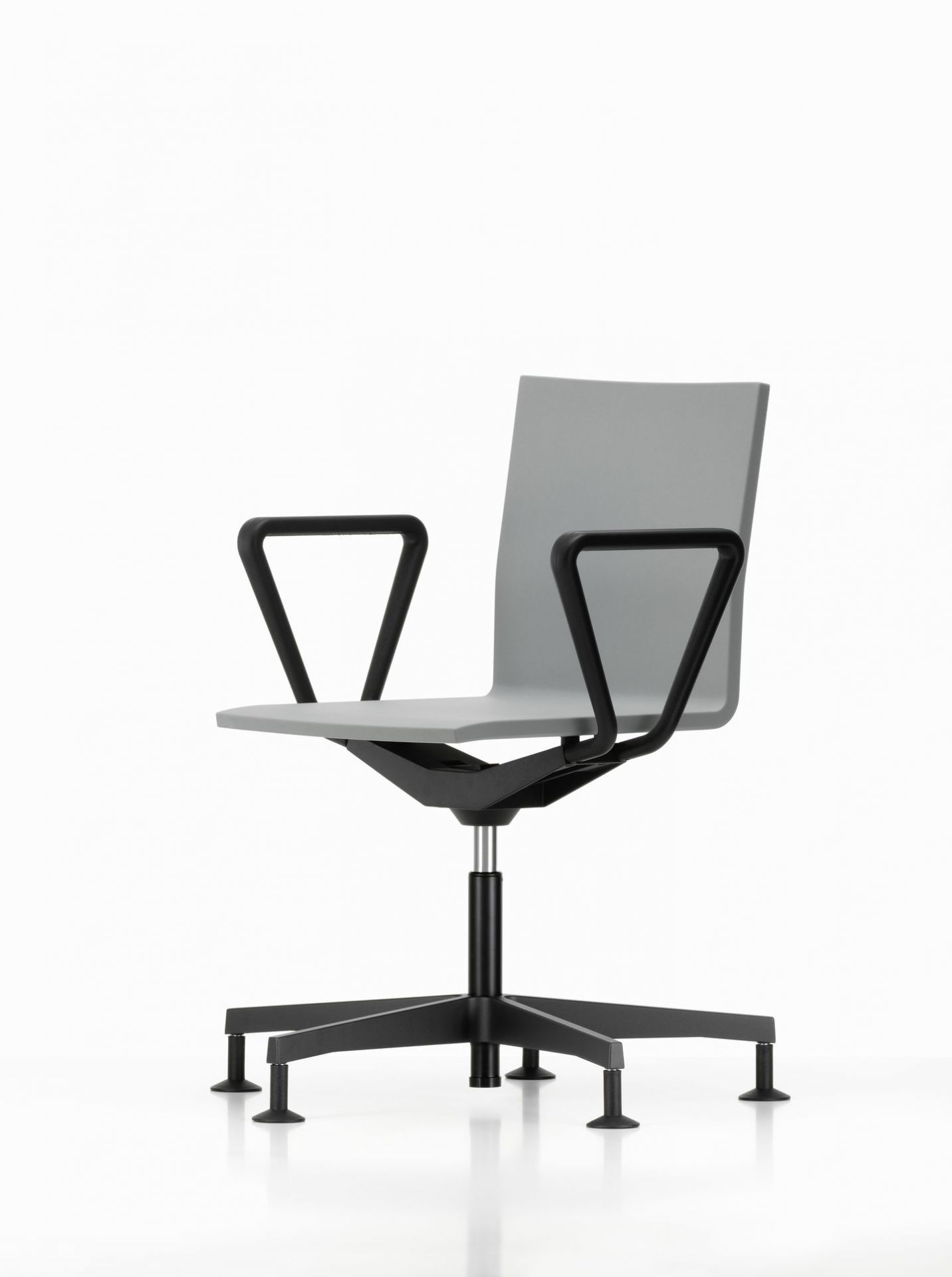 .04 Office swivel chair with Armrest Vitra