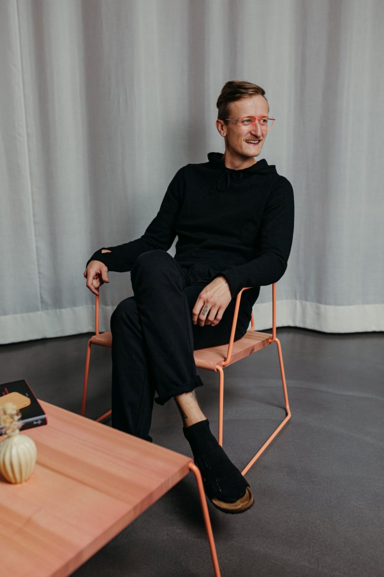 D:008 Lounge Chair with Armrests Fuchs & Habicht