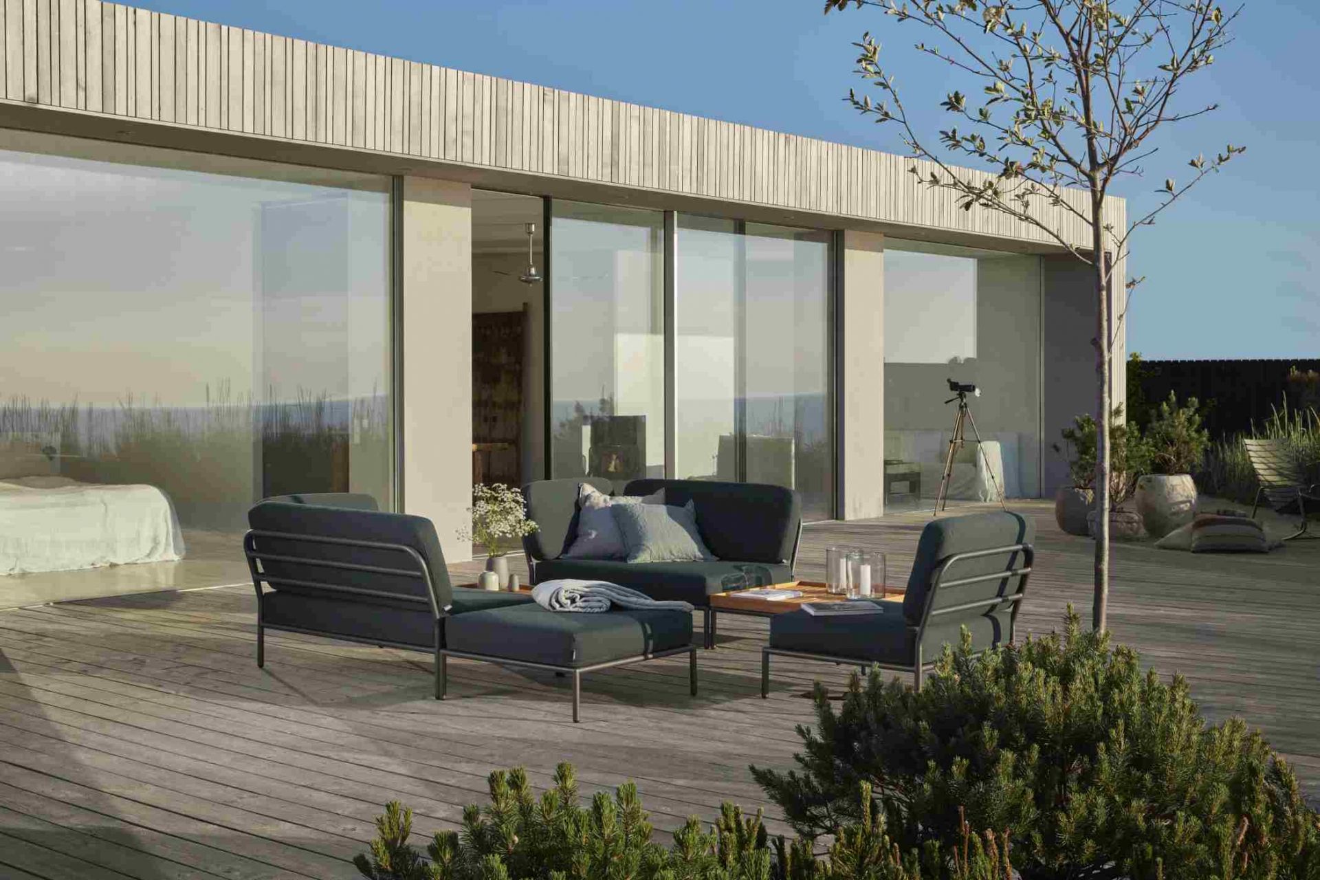 Level Ottoman Outdoor Houe  