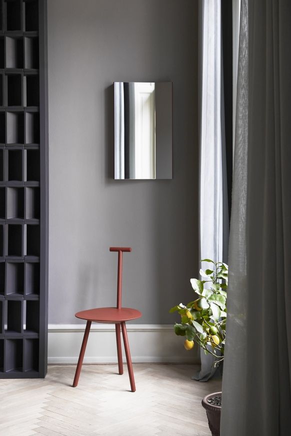 Mimesis Mirror Mirror Please Wait to be Seated