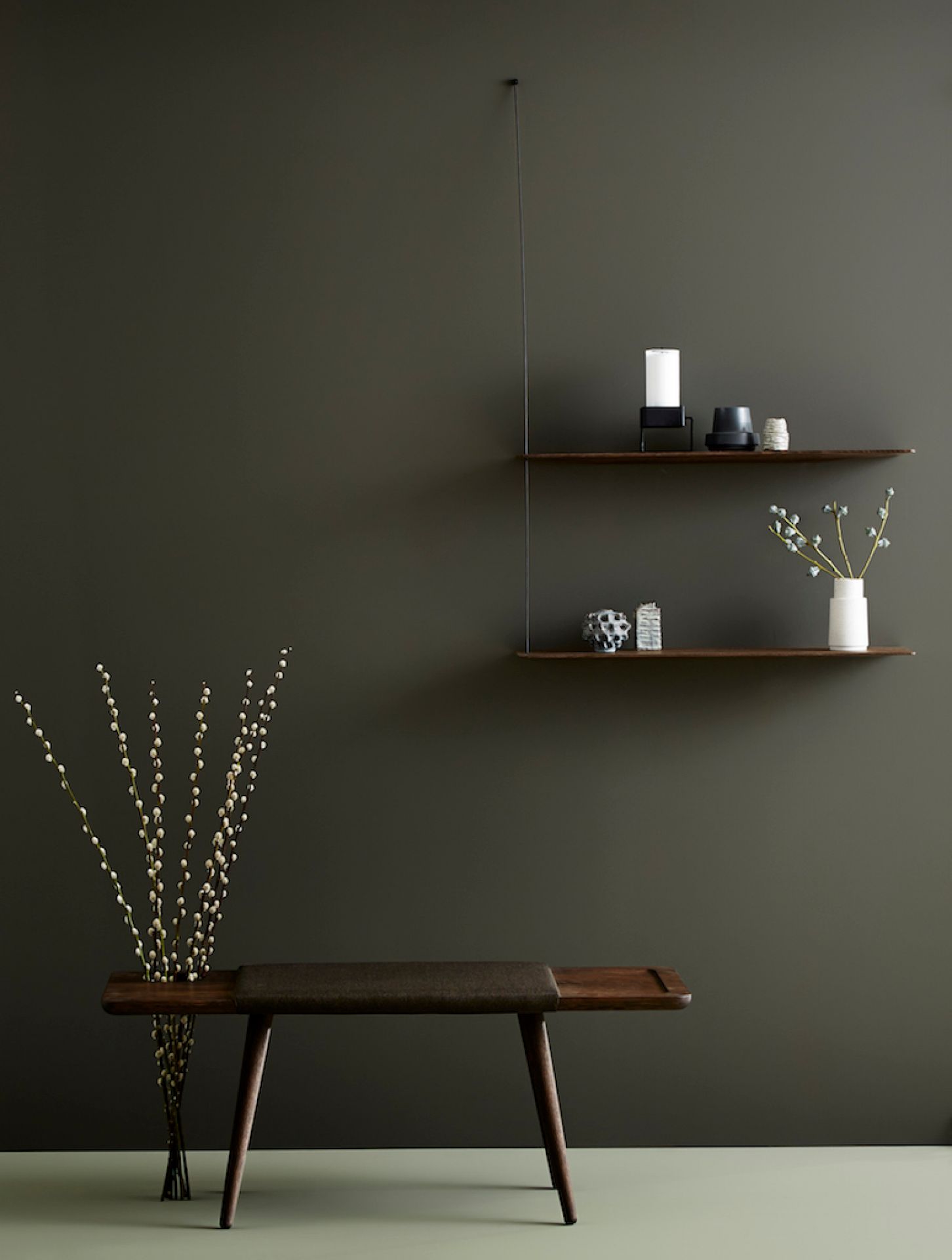Stedge 2.0 shelf Woud Oak black
