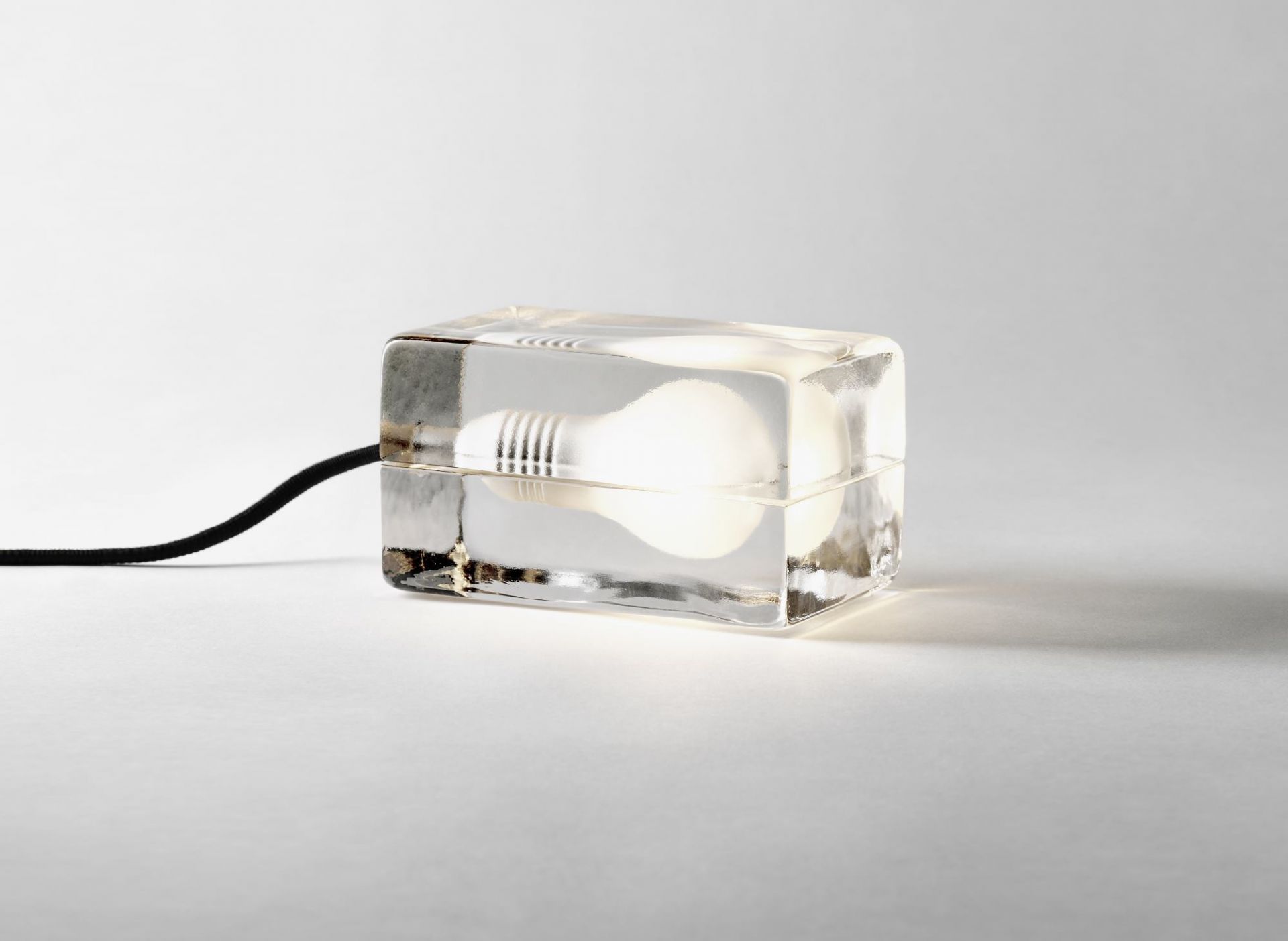Block Lamp Tischleuchte LED Design House Stockholm-schwarz