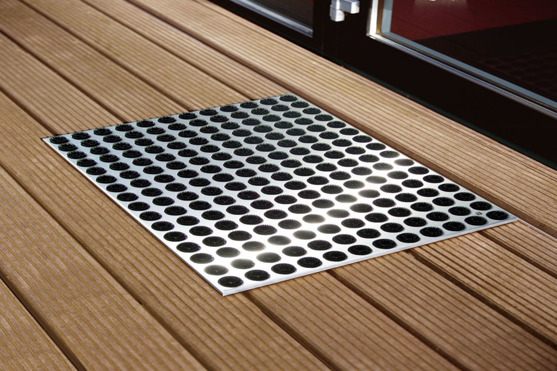 Feet-Back 3 Doormat Radius