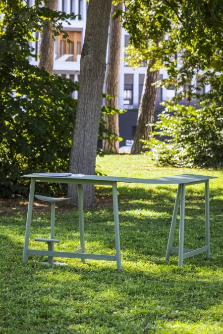 Bolder High Stool Outdoor Fermob