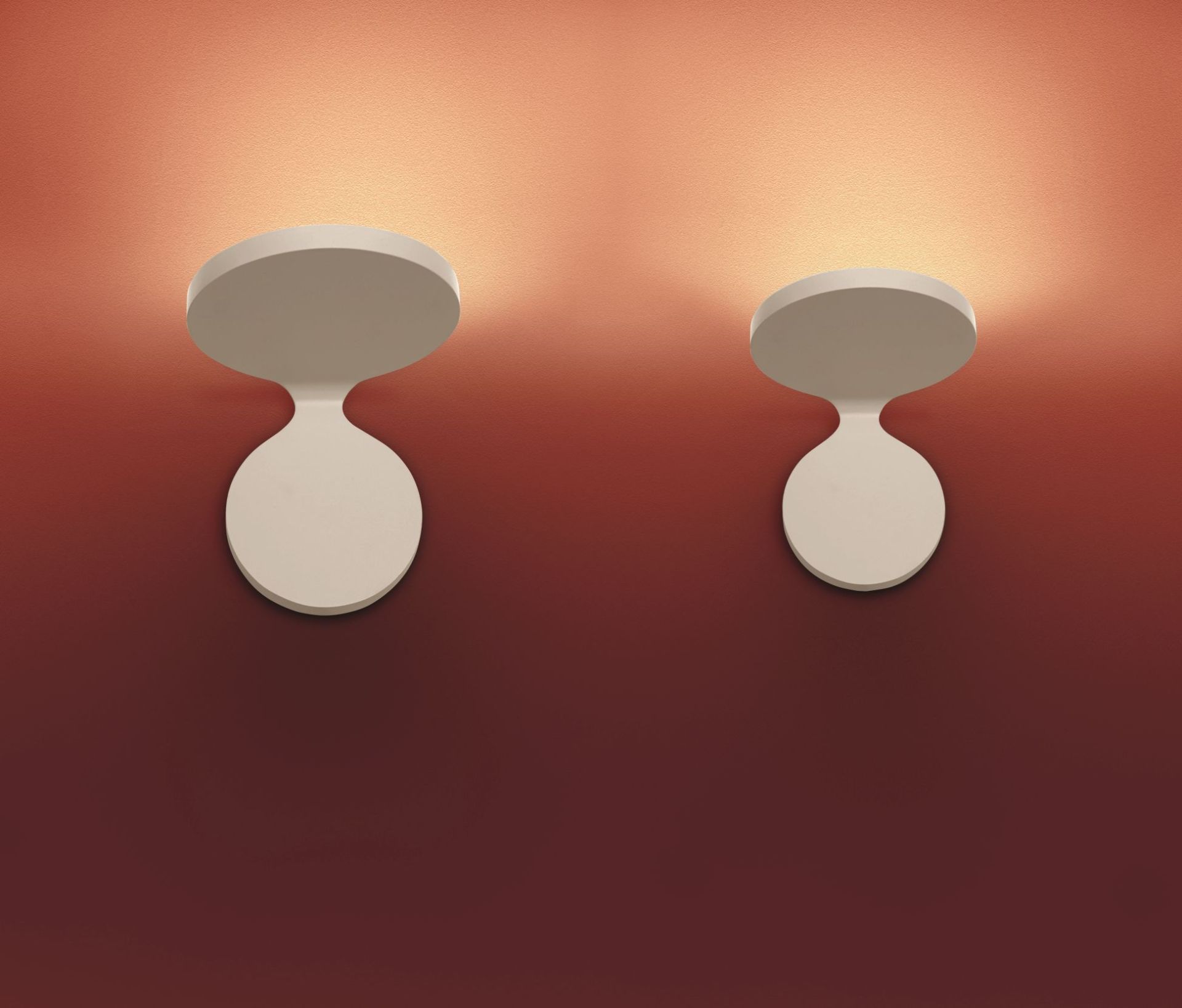 Rea 12 wall light Artemide